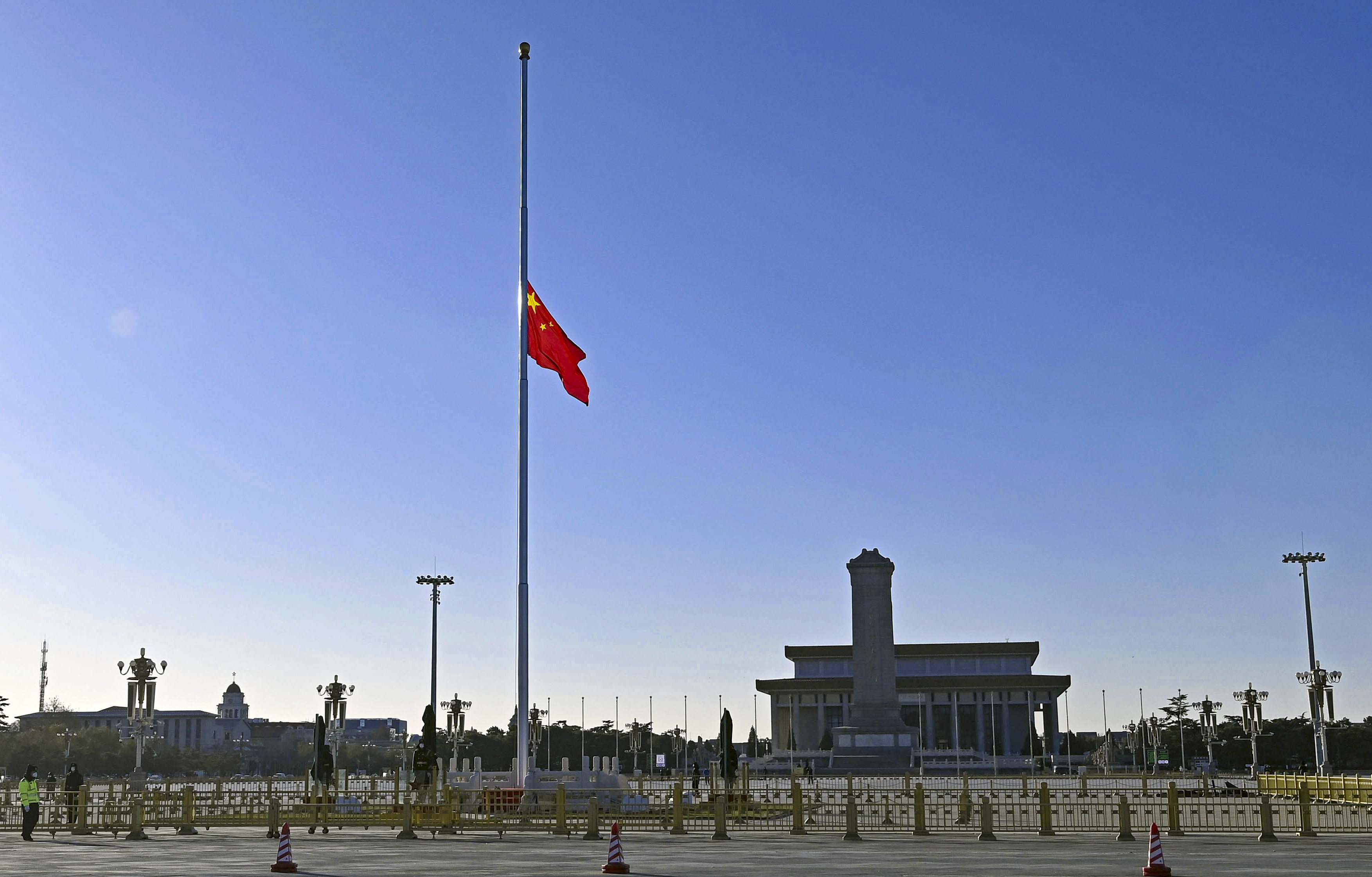 Chinese websites and social media platforms have been switched to black and white as the country mourns former president Jiang Zemin. Photo: Kyodo