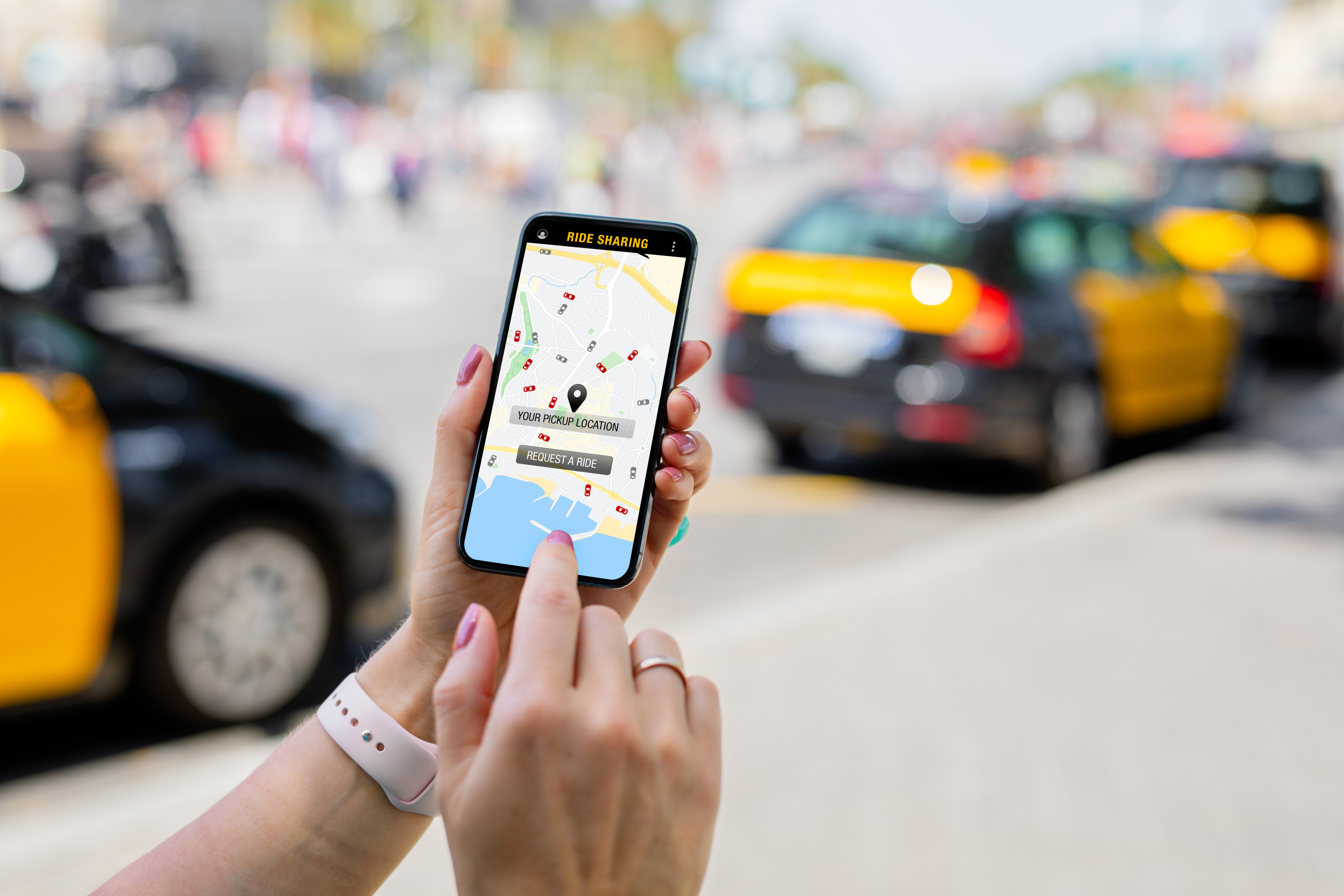 Chinese authorities have significantly reduced fines slapped on those who provide unlicensed ride-hailing services. Photo: Shutterstock