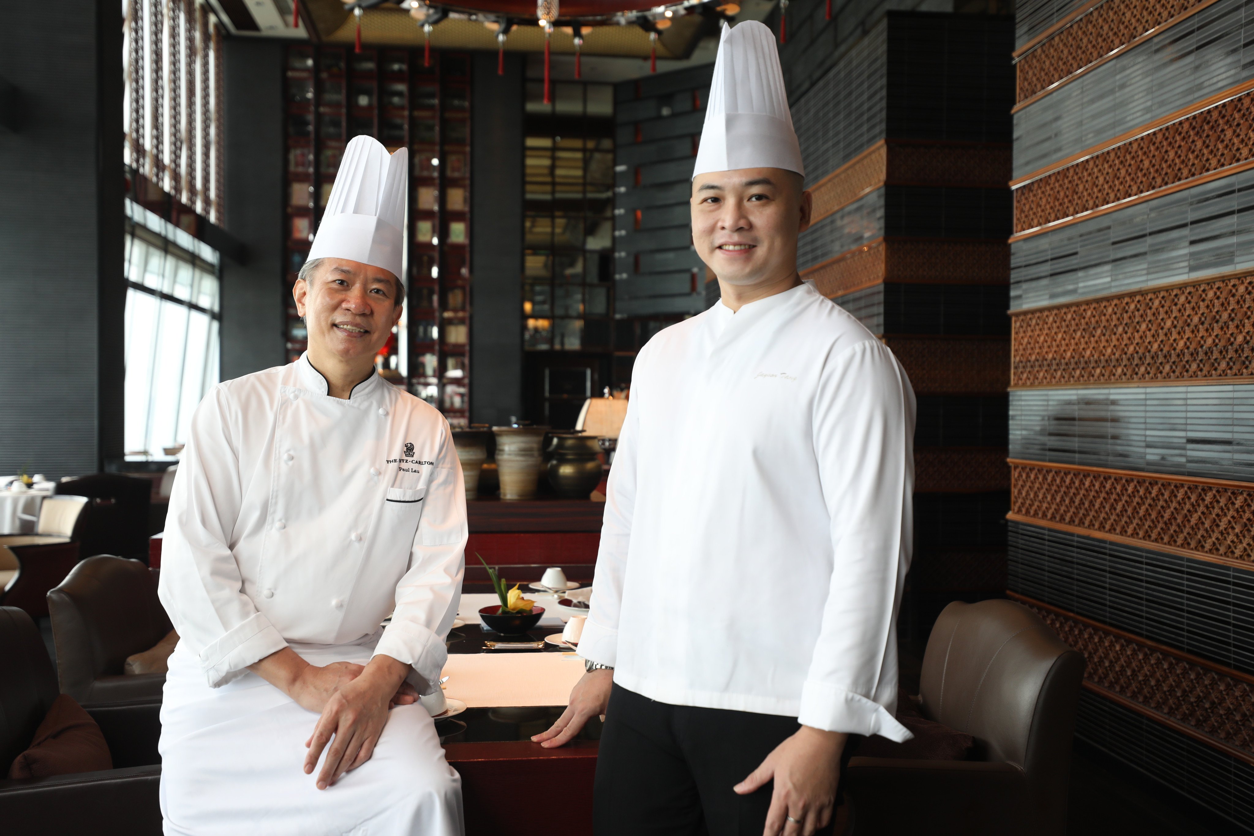 Master Chef Paul Lau Ping-Lui (left) and his student Jayson Tang, now the Chinese executive chef at Man Ho restaurant. Photo: Xiaomei Chen