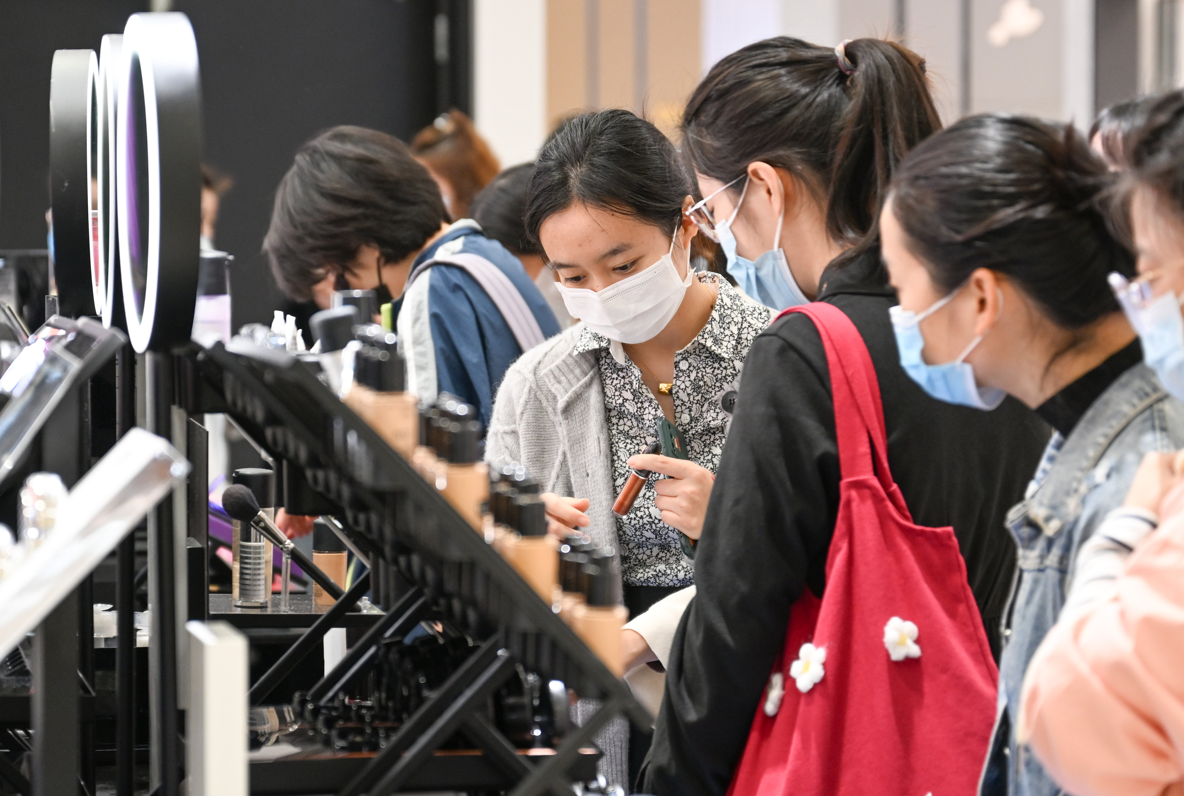 China's Gen-Z consumers prep for flurry of 'revenge' spending, with pent-up  demand set to benefit personal-care brands