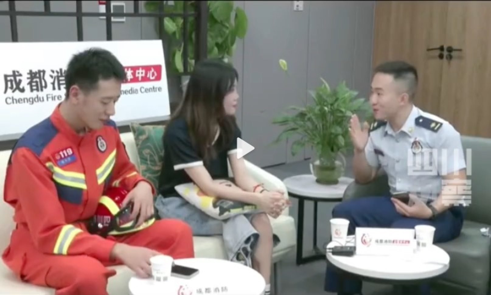 The couple tell their emotional story, which has gone viral online, in an interview. Photo: Weibo