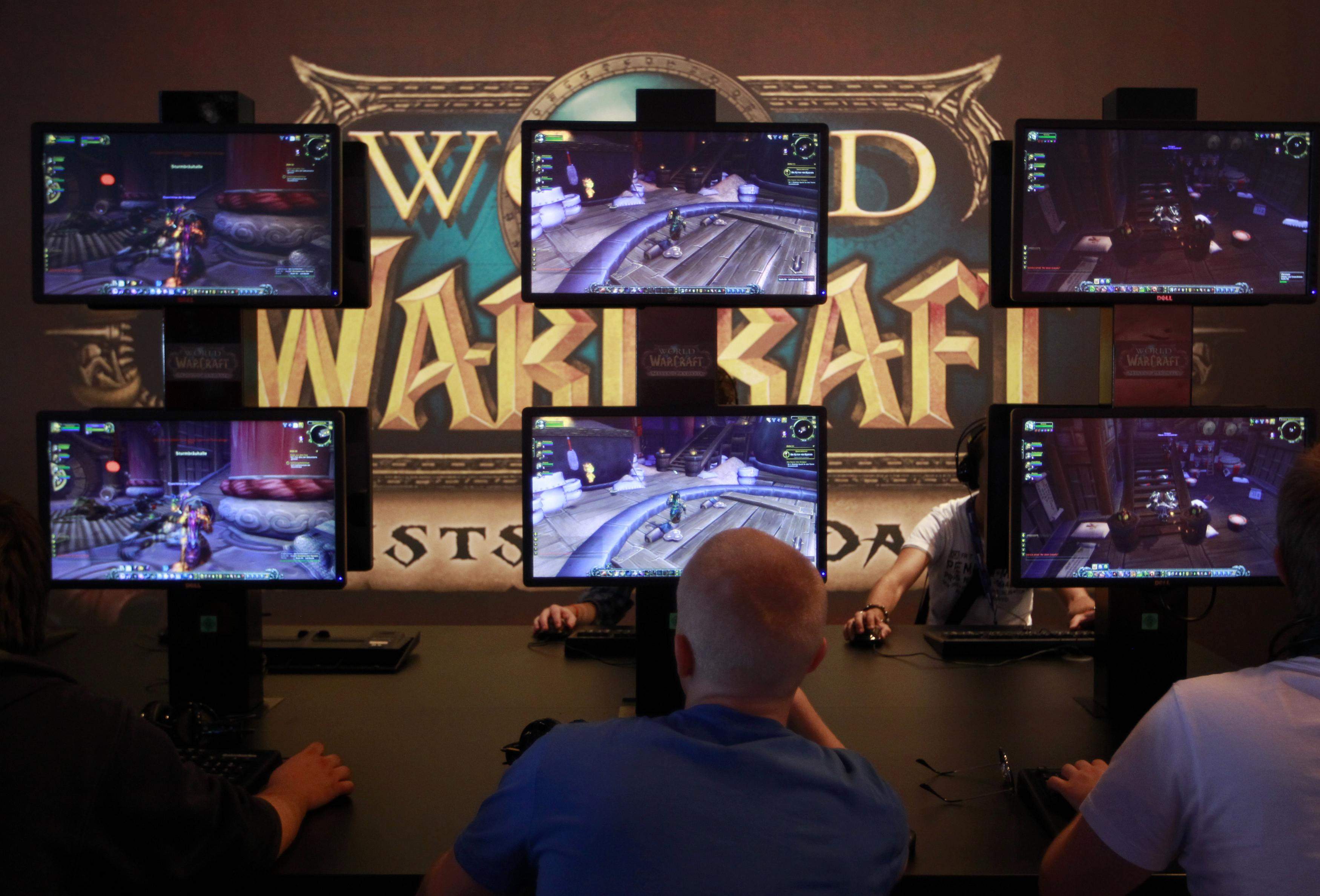 Global video game franchise World of Warcraft is asking mainland China-based players to save gaming data in their own devices before it ends its partnership with NetEase in January. Photo: Reuters