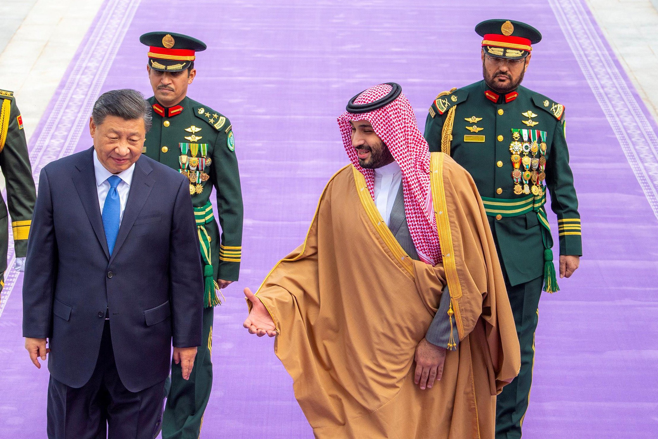 Saudi Crown Prince and Prime Minister Mohammed bin Salman receives Chinese President Xi Jinping in Riyadh on December 8. Photo: Saudi Press Agency / dpa