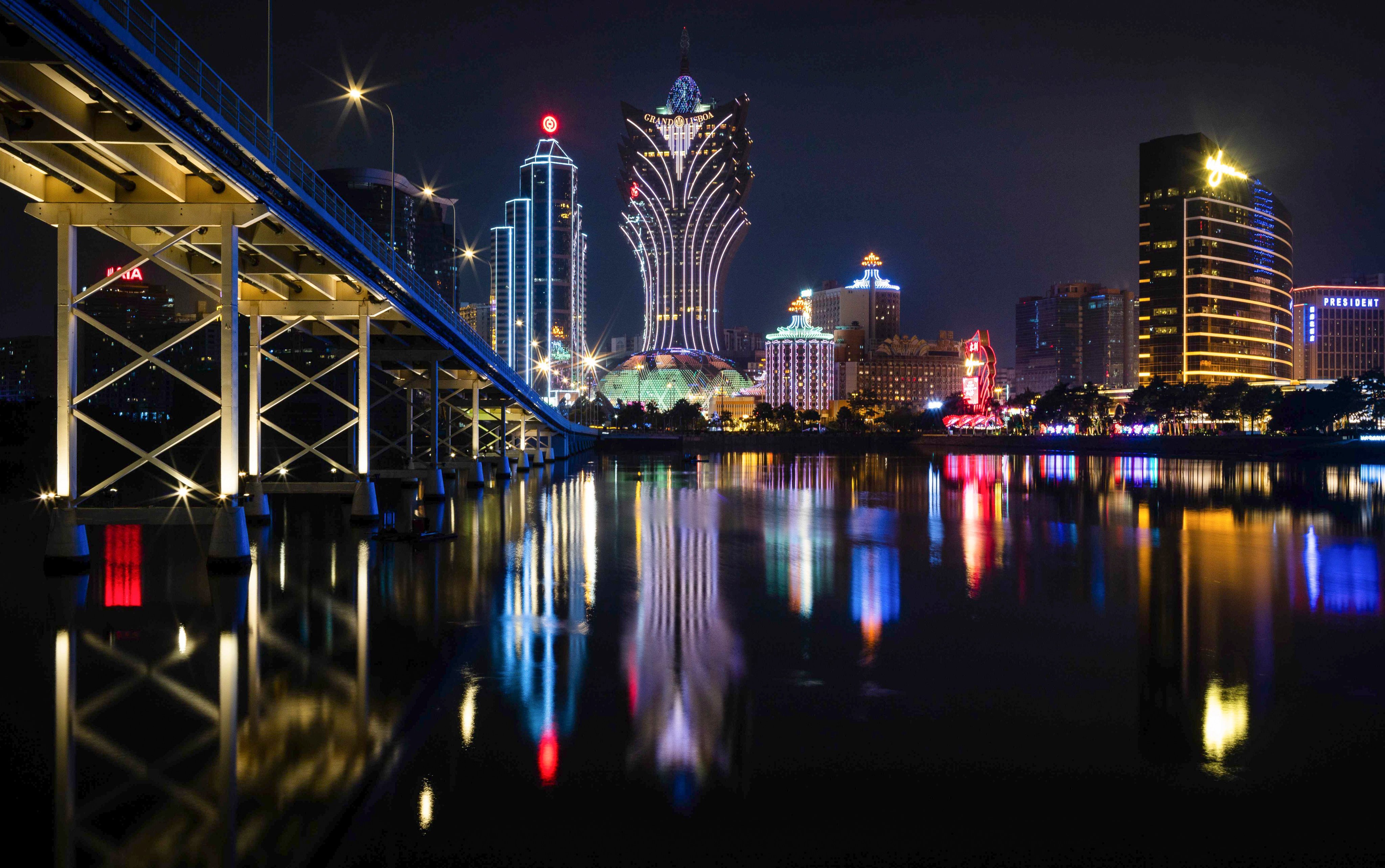A general view of Bank of China (left), Grand Lisboa and Casino Lisboa (centre) and Wynn Macau (right) in Macau on December 15, 2019. Photo: AFP