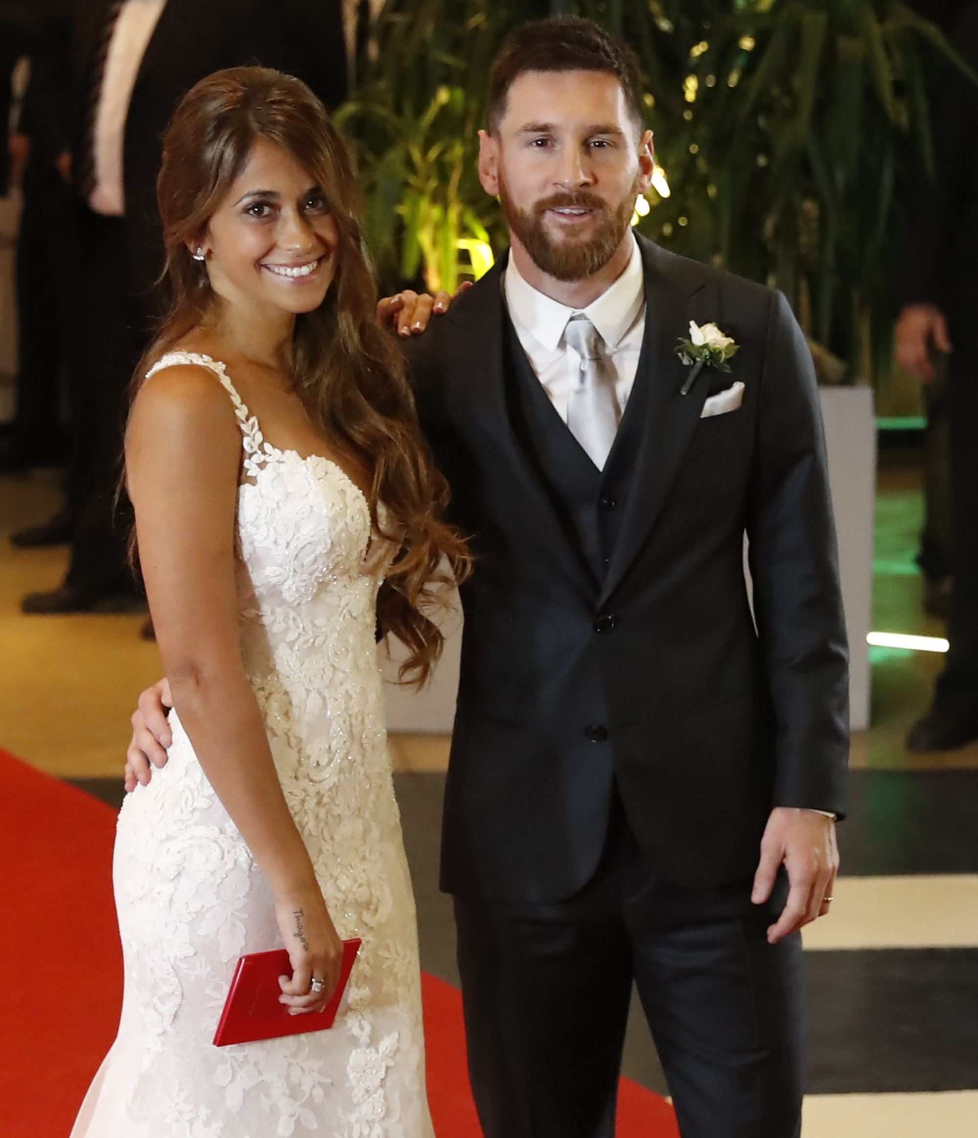 Who Is Lionel Messi S Gorgeous Fashionista Wife Antonela Roccuzzo The 2022 World Cup Champ And