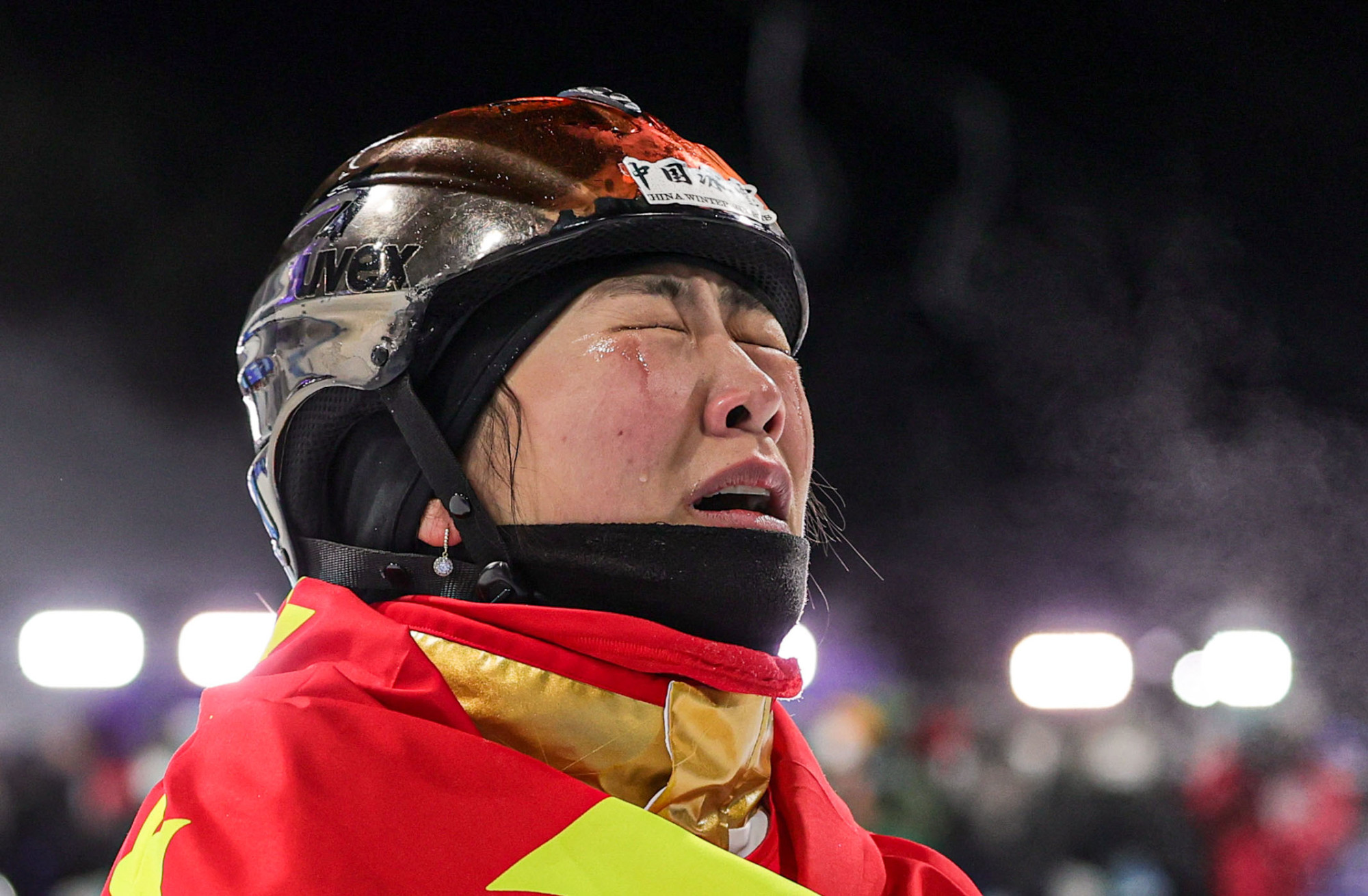 Freestyle Skiing Gold Medalist Eileen Gu Runs 1:41:07 in San