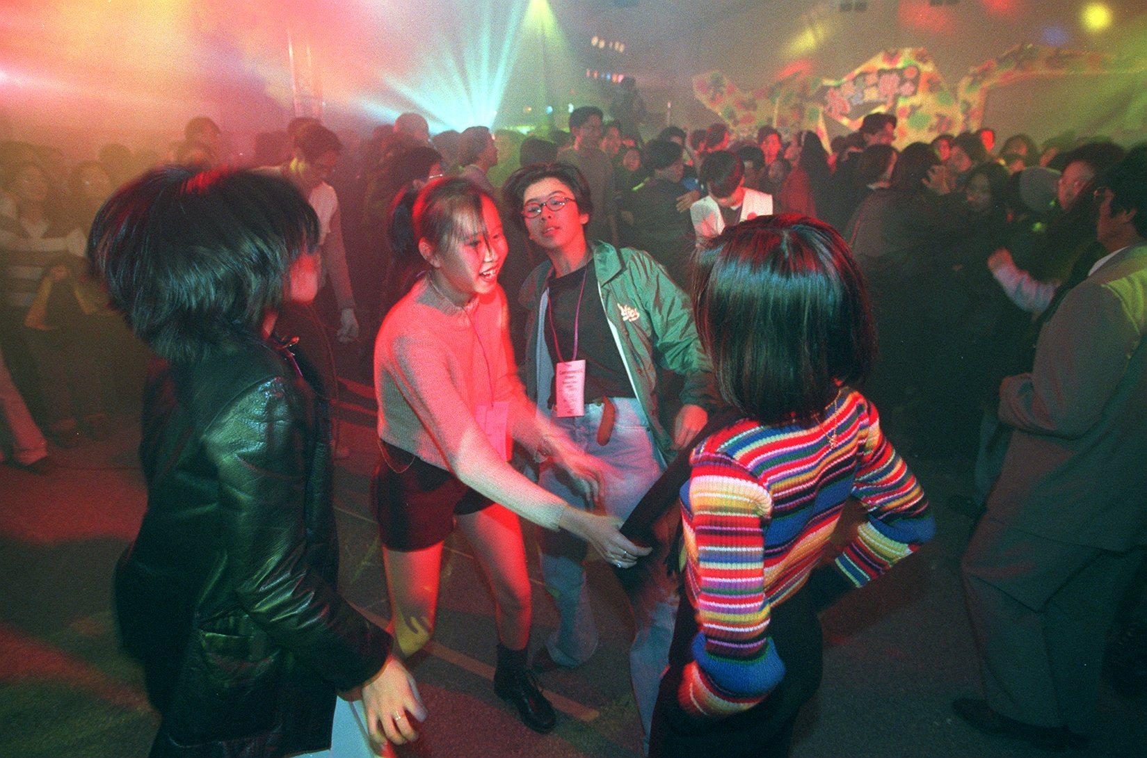 Hongkongers celebrating New Year’s at Victoria Park, in Hong Kong’s Causeway district in 1995. Hong Kong has celebrated the New Year in different ways down the years. Photo: SCMP