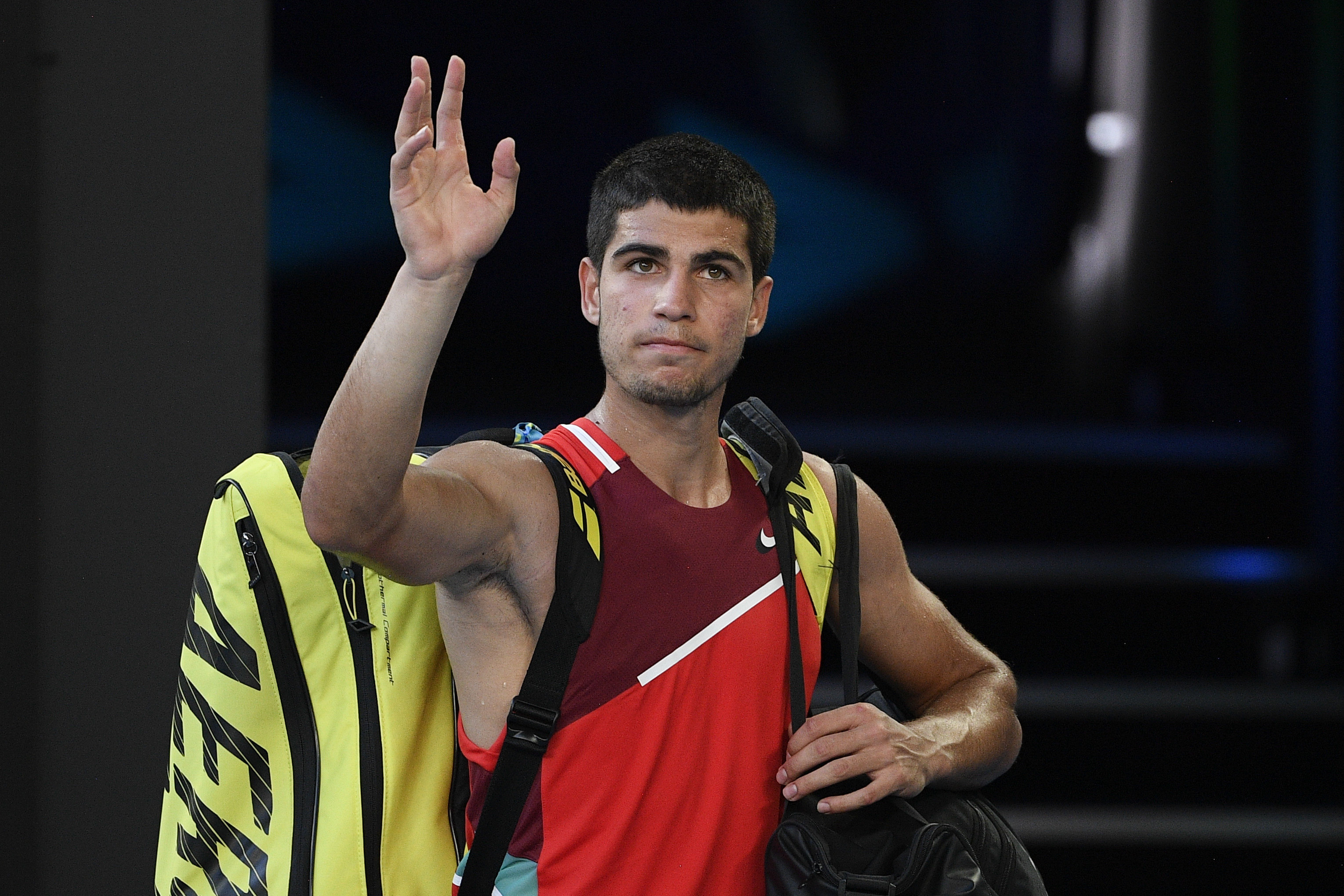 Carlos Alcaraz pulled out of the Australian Open with an injured right leg. Photo: AP