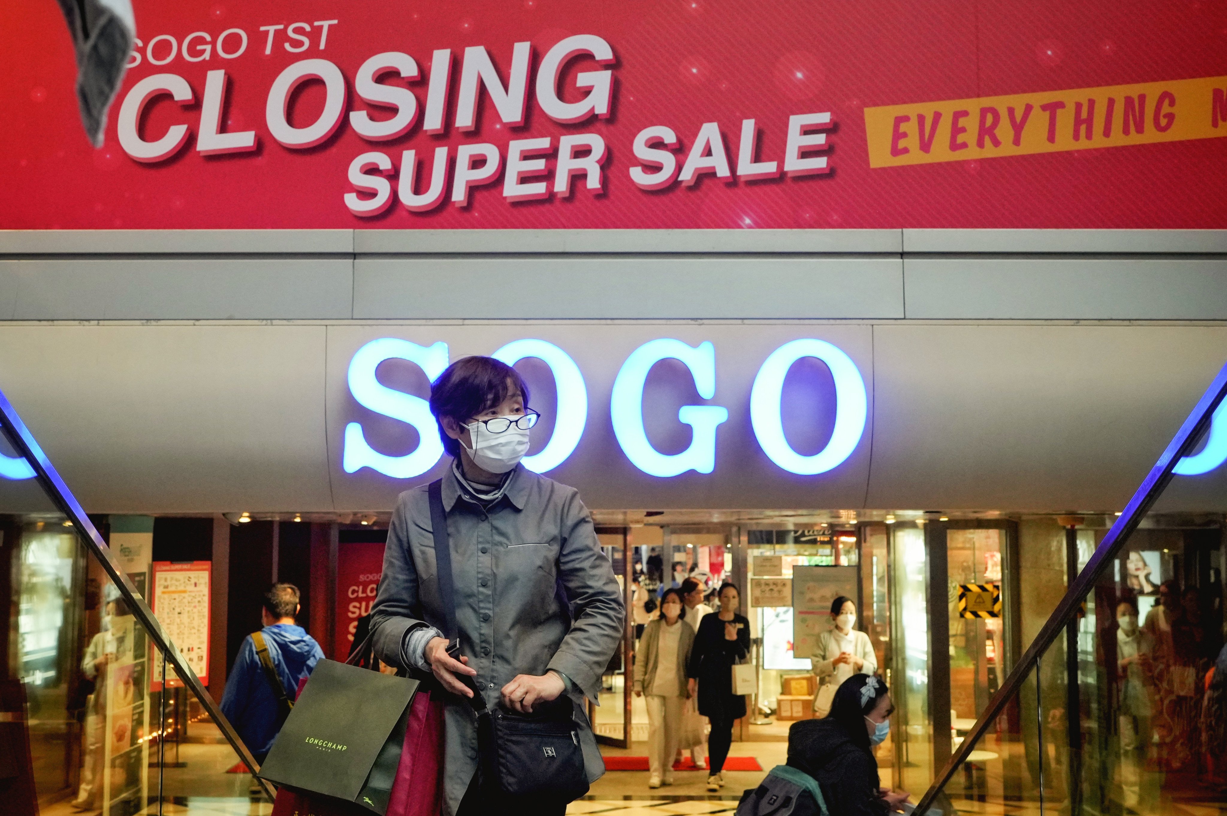 Cwb sogo discount longchamp