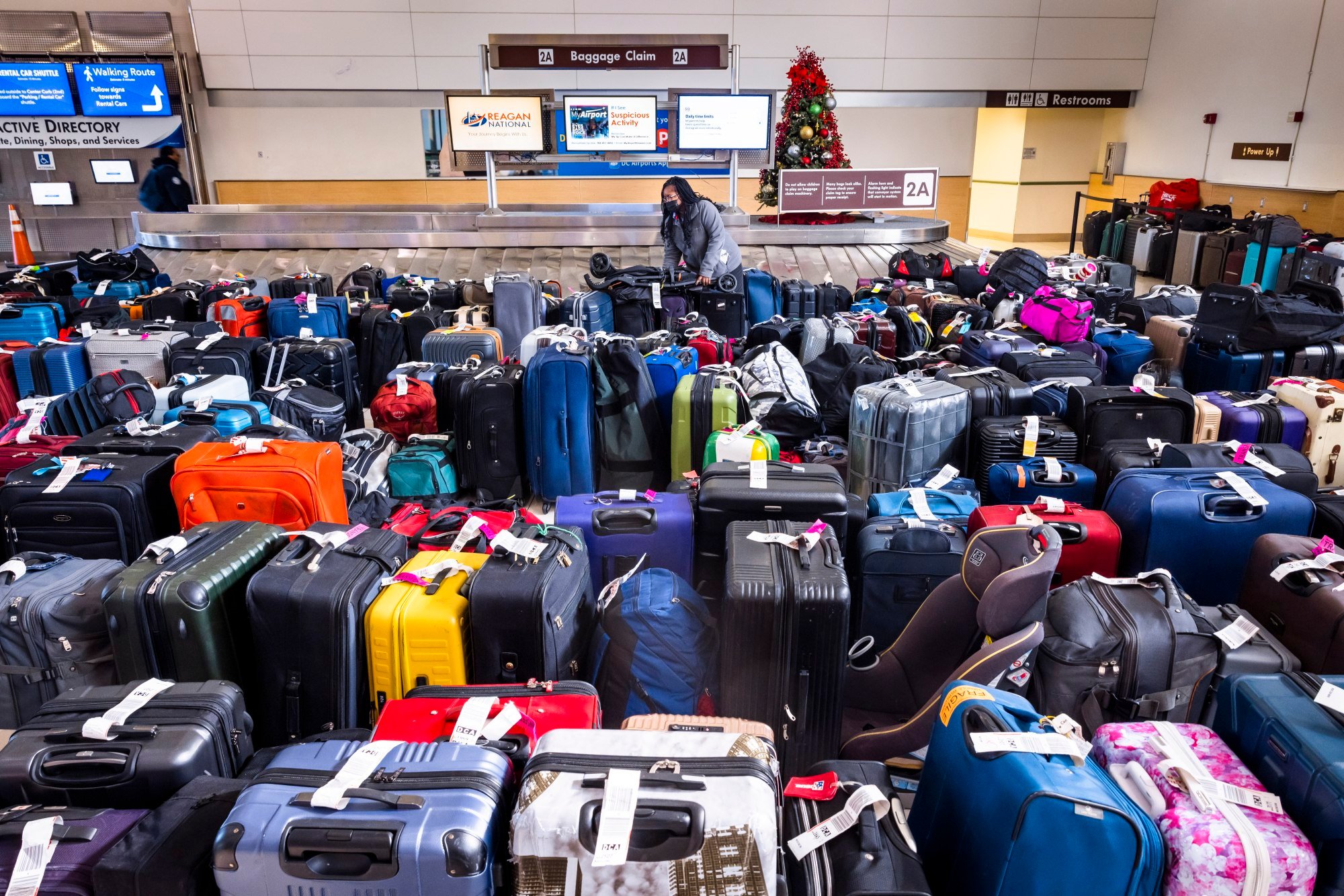 Thousands Of US Flights Delayed Or Cancelled Due To Computer Glitch ...