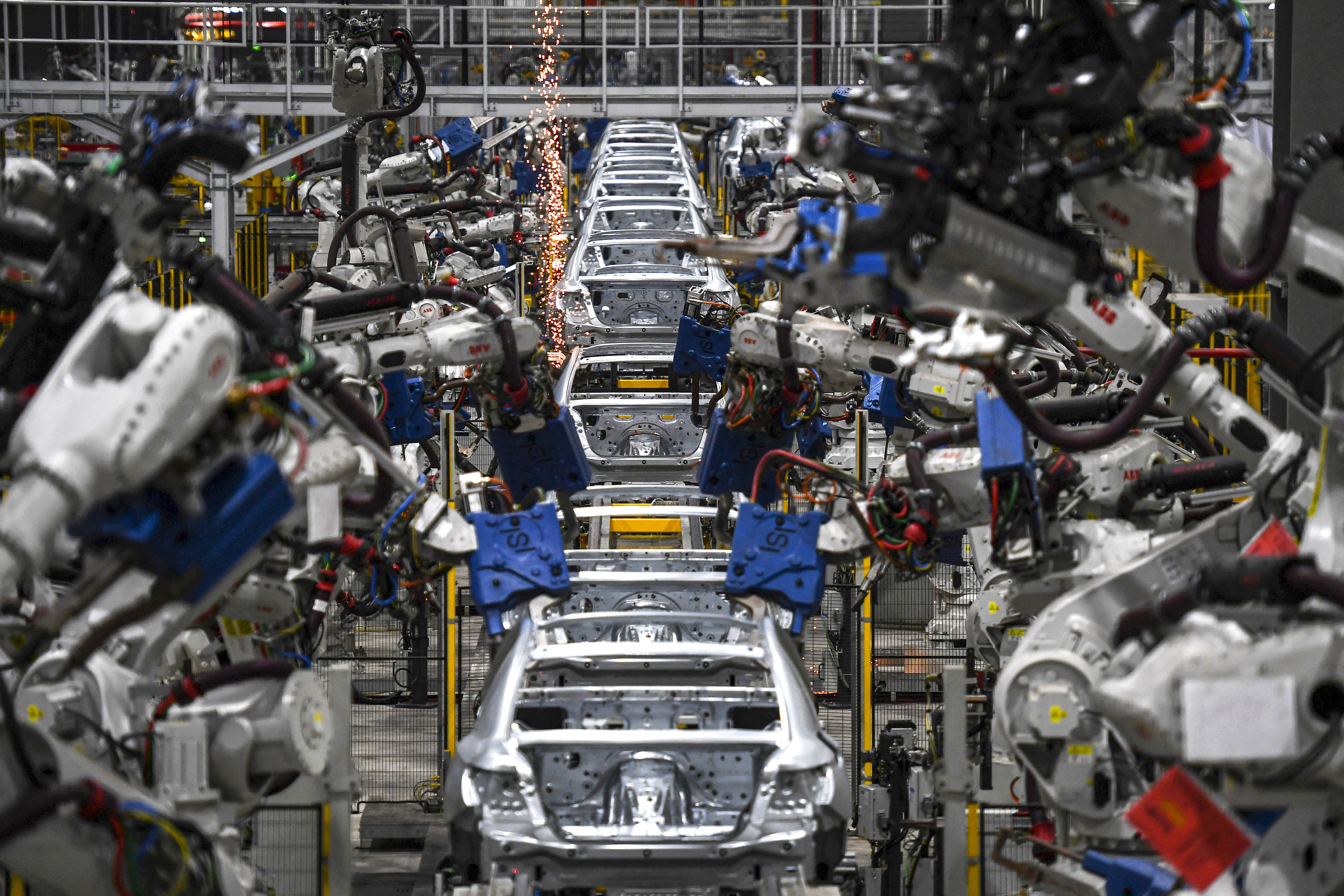 Following three years of zero-Covid, more foreign manufacturers are looking to diversify from China to countries like Vietnam. Photo: AFP