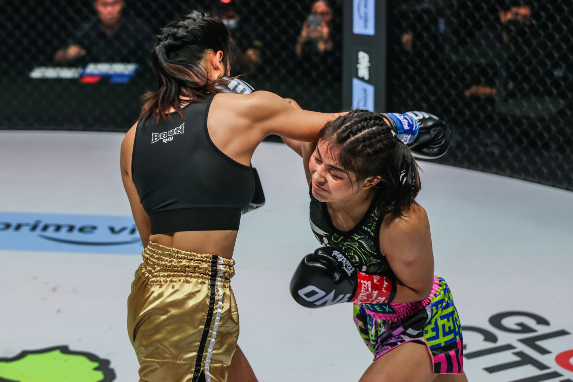 ONE Championship Stamp Fairtex s split decision win over