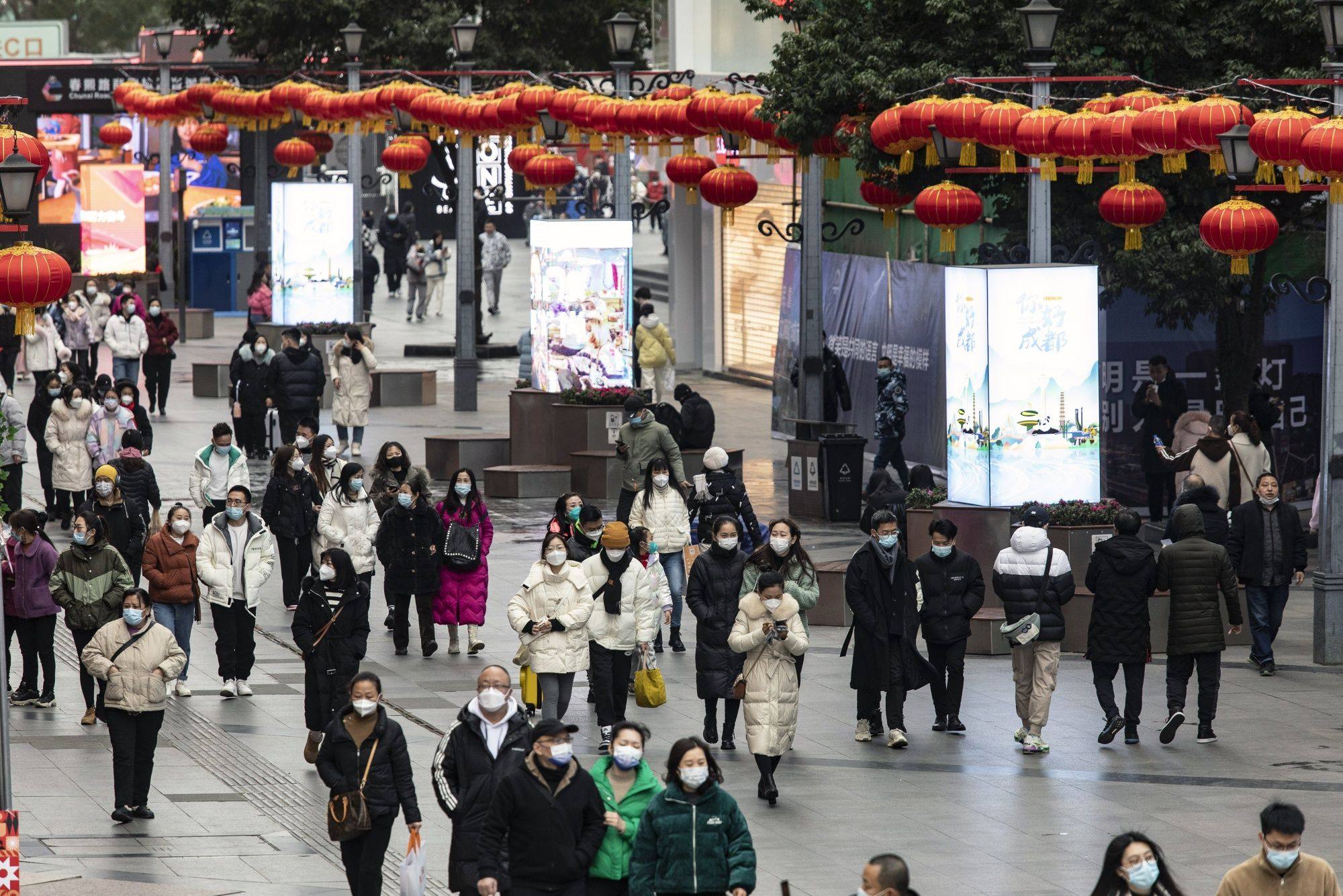 Fresh Covid outbreaks and weak confidence about income prospects are undermining Chinese consumption. Photo: Bloomberg