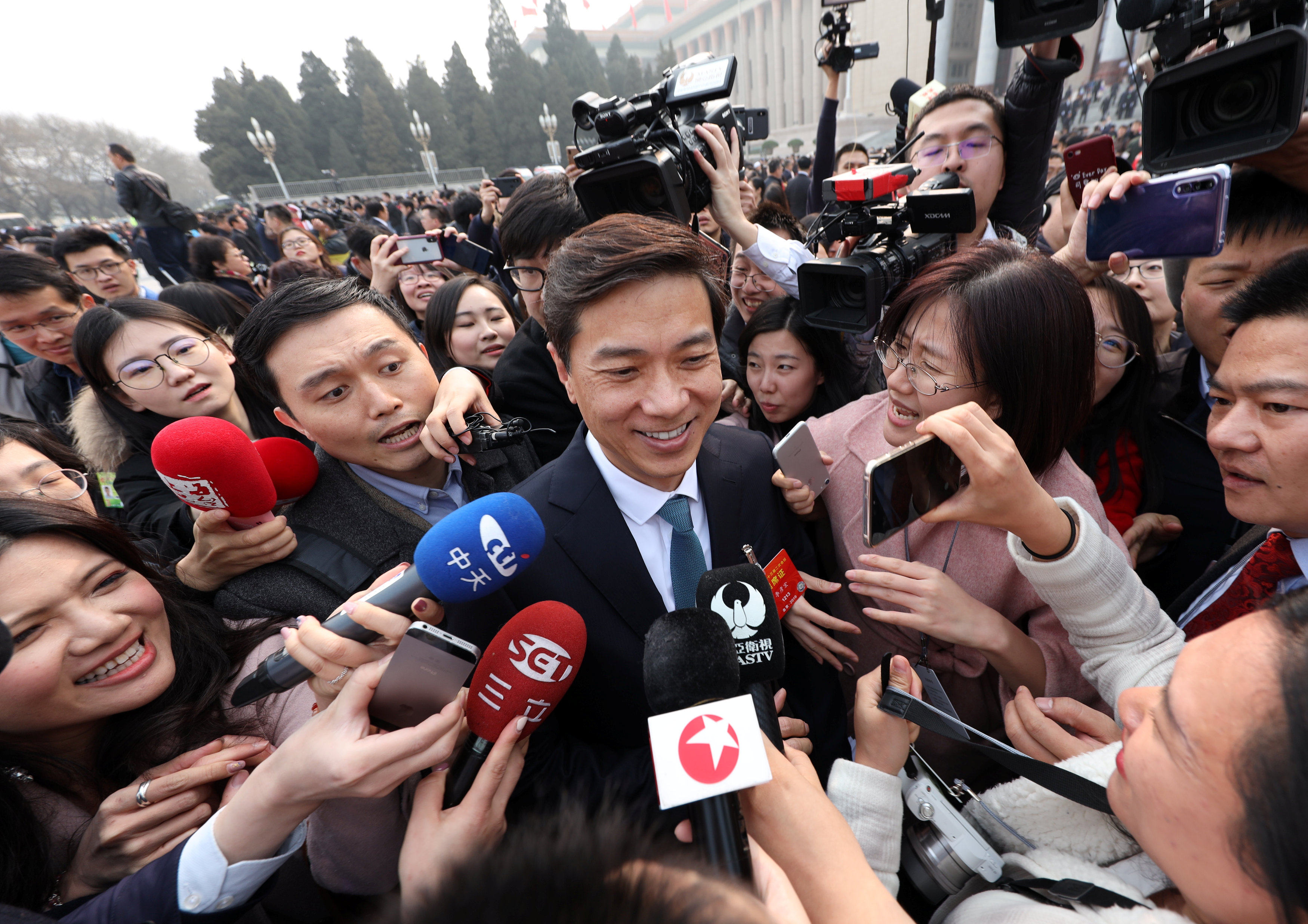 Baidu CEO Robin Li speaks to the media as he arrives for the opening session of the CPPCC at the Great Hall of the People in Beijing in March 2019. Photo: Reuters
