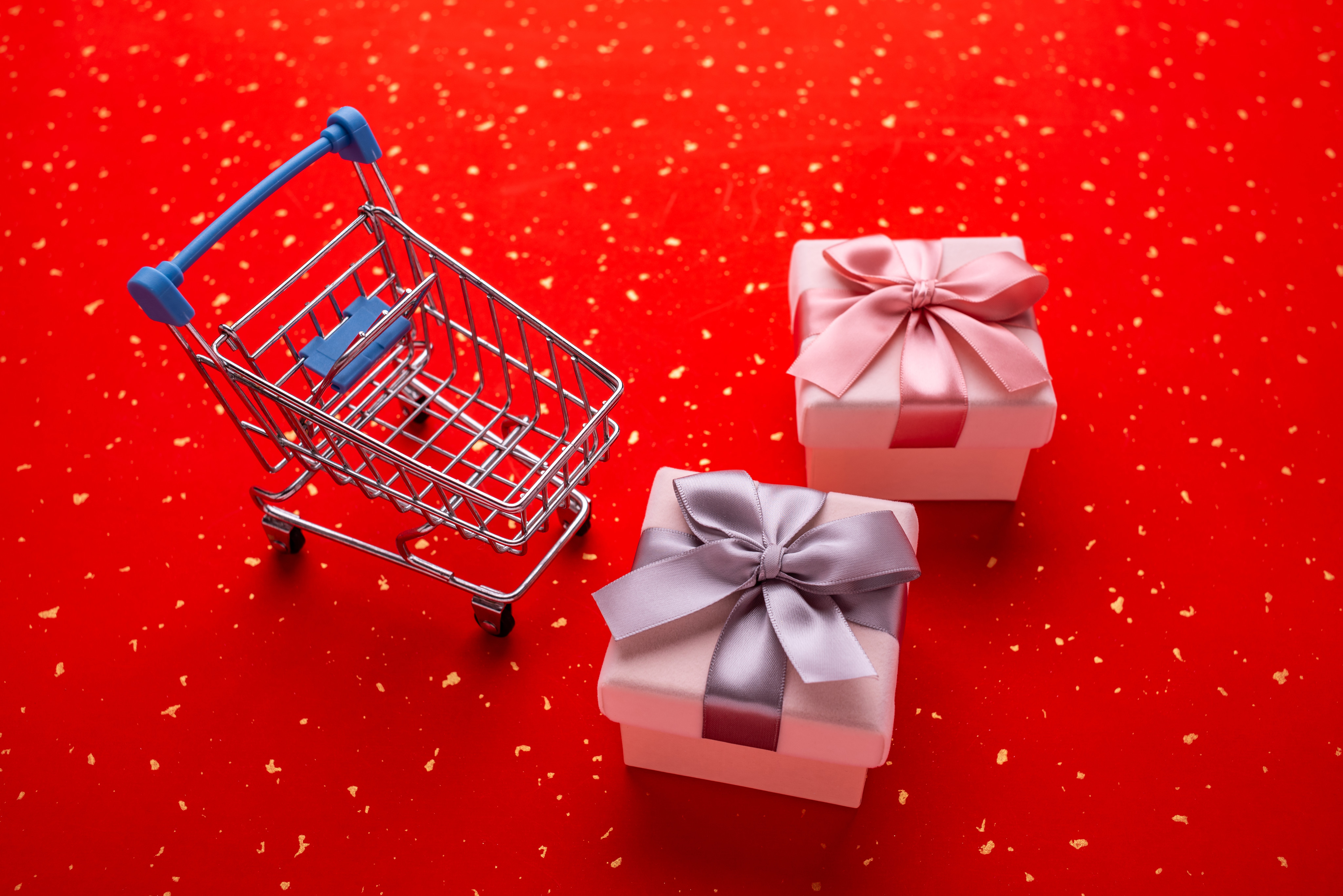 Alibaba Group Holding expects Lunar New Year online retail sales to rise further over the next few days. Photo: Shutterstock