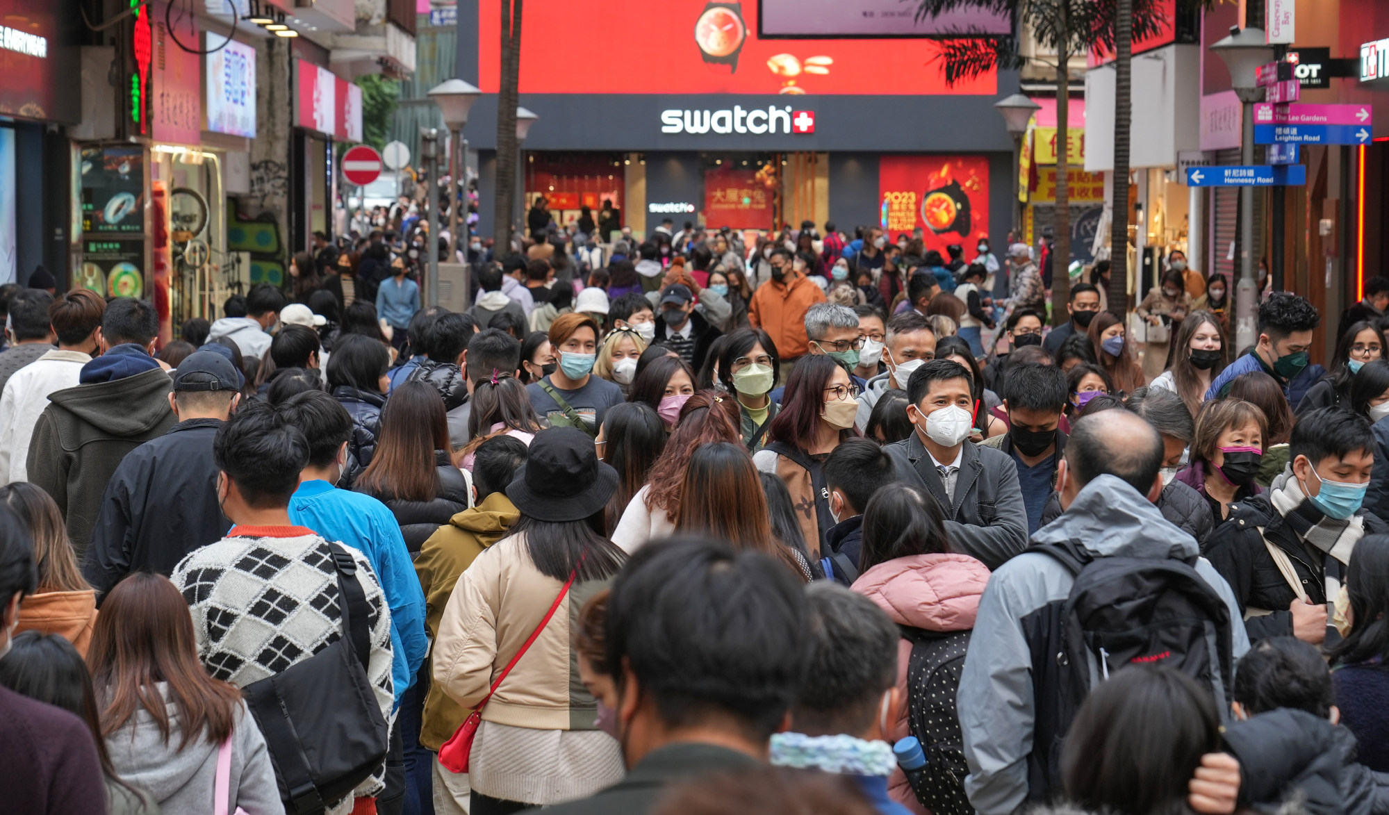 Economists are expecting a growth in retail sales for the first quarter of this year, compared to the same period in 2022, when the city was battling its fifth wave of the coronavirus pandemic. Photo: Sam Tsang