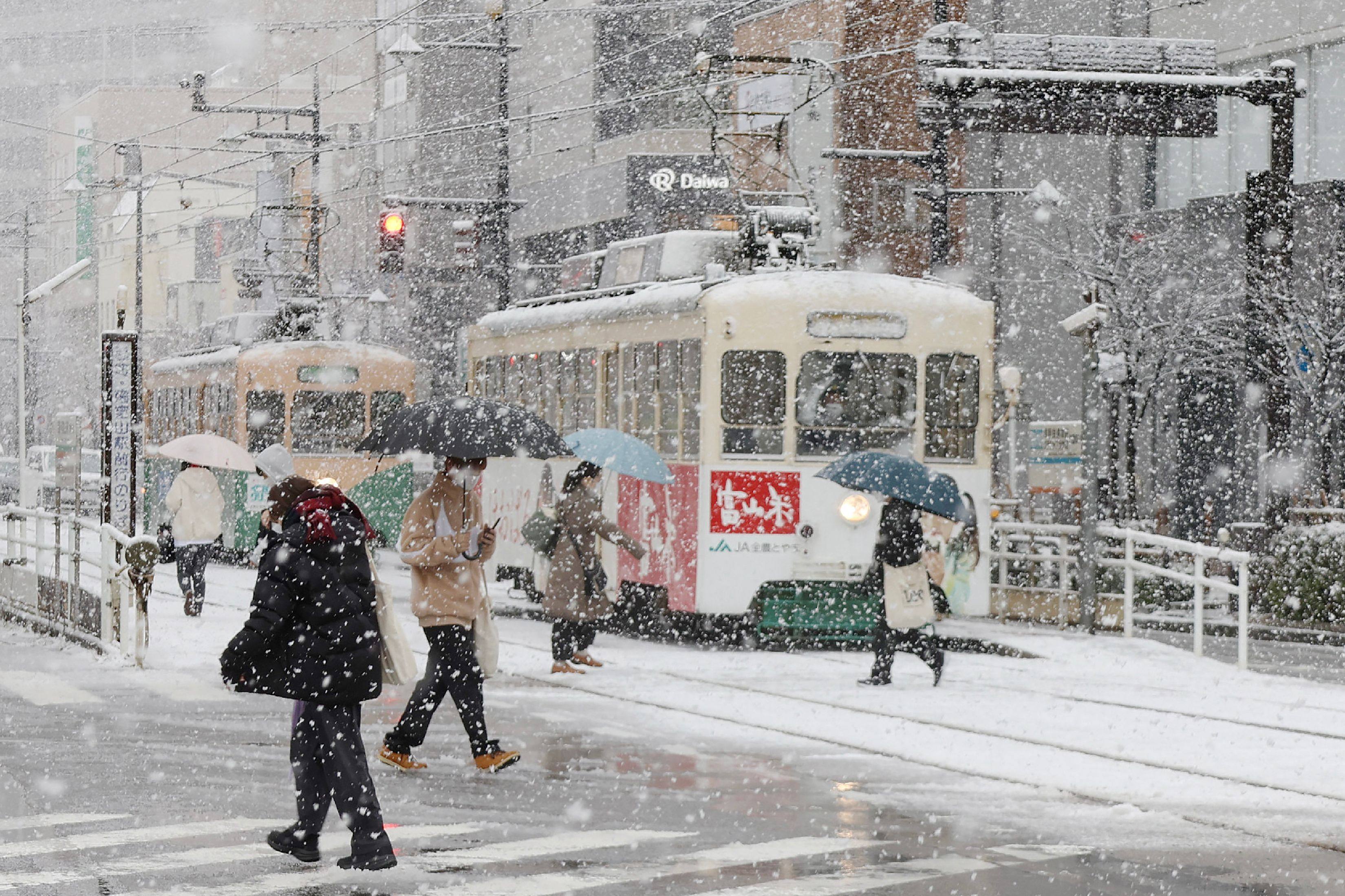 'Once-in-a-decade' blizzard freezes holiday plans for Hongkongers in Japan