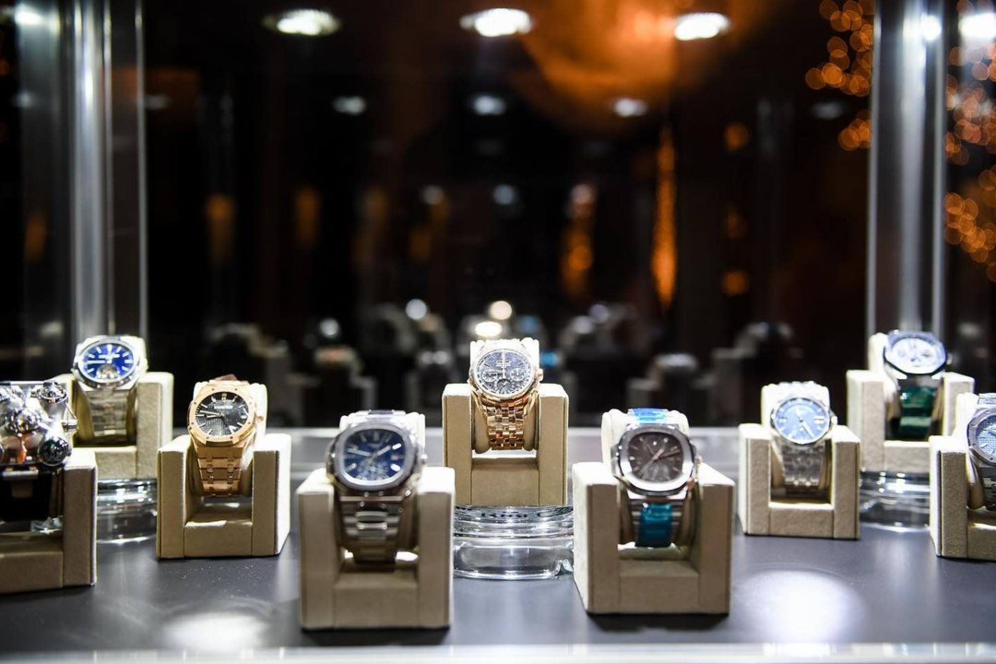 Behind The Second hand Luxury Watch Boom Gen Z Buyers Who Shop 