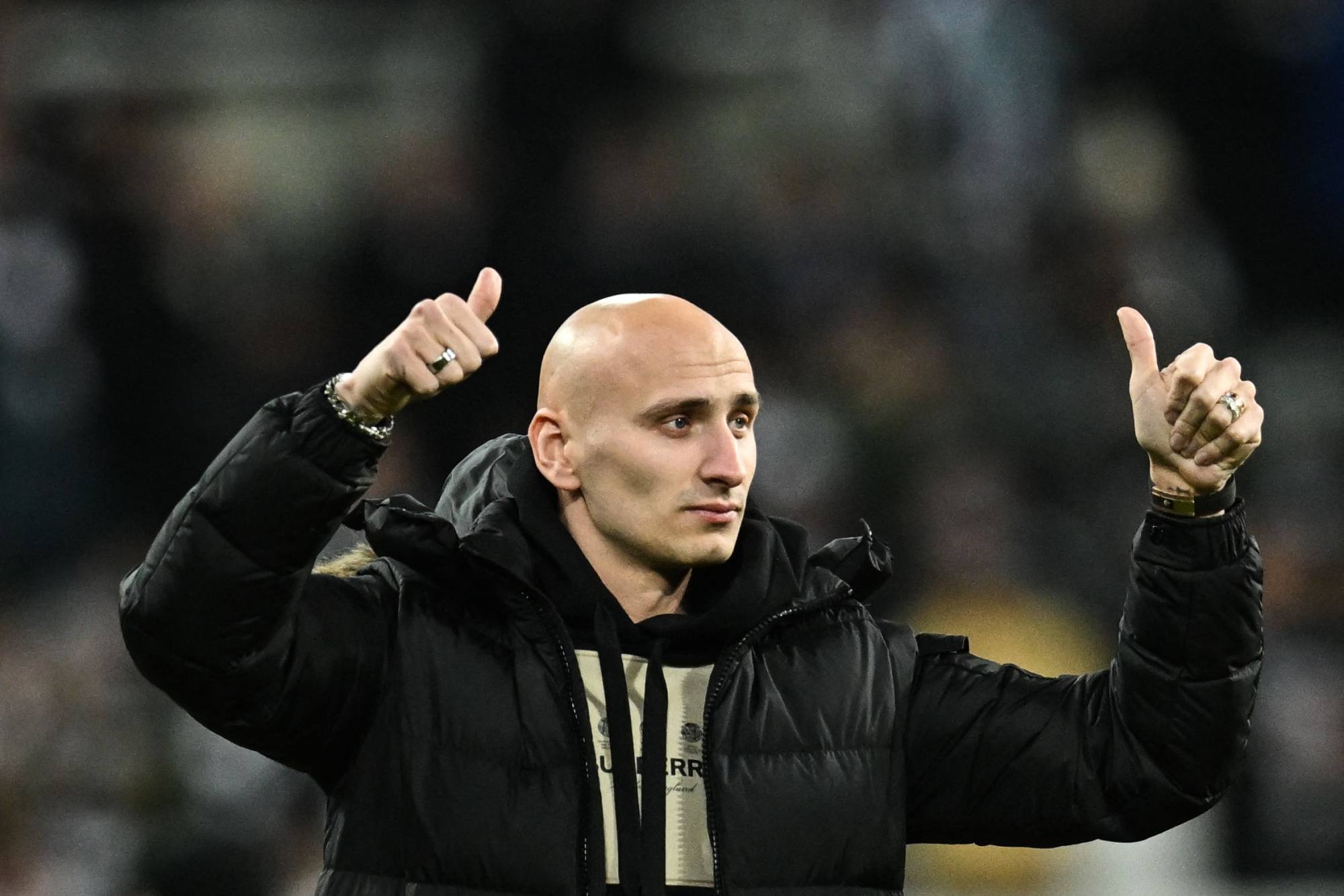 English midfielder Jonjo Shelvey salutes Newcastle United’s fans as he prepares to leave the club for Nottingham Forest, during the English League Cup semi final against Southampton. Photo: AFP