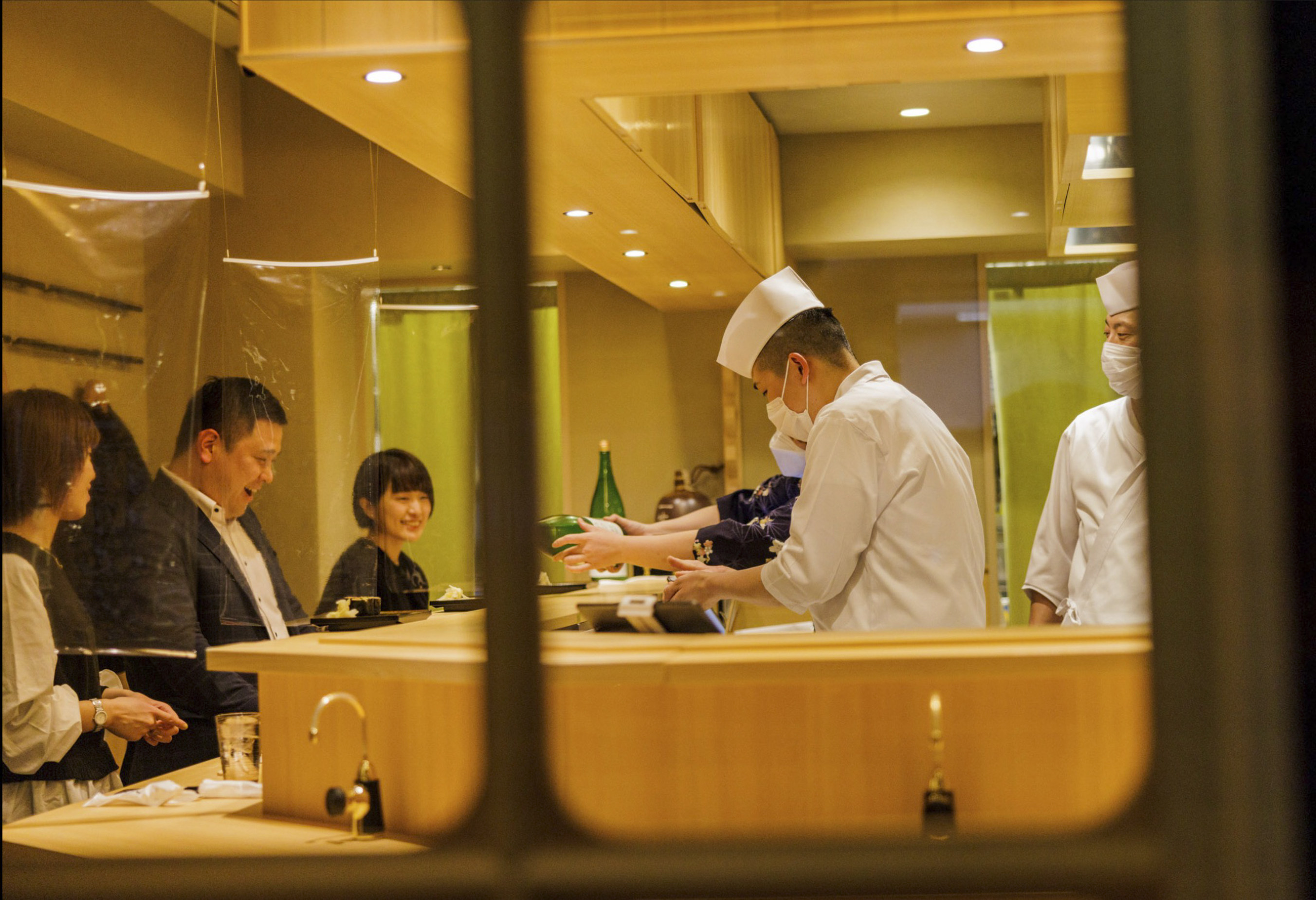 These standing sushi restaurants in Tokyo offer top quality cuisine