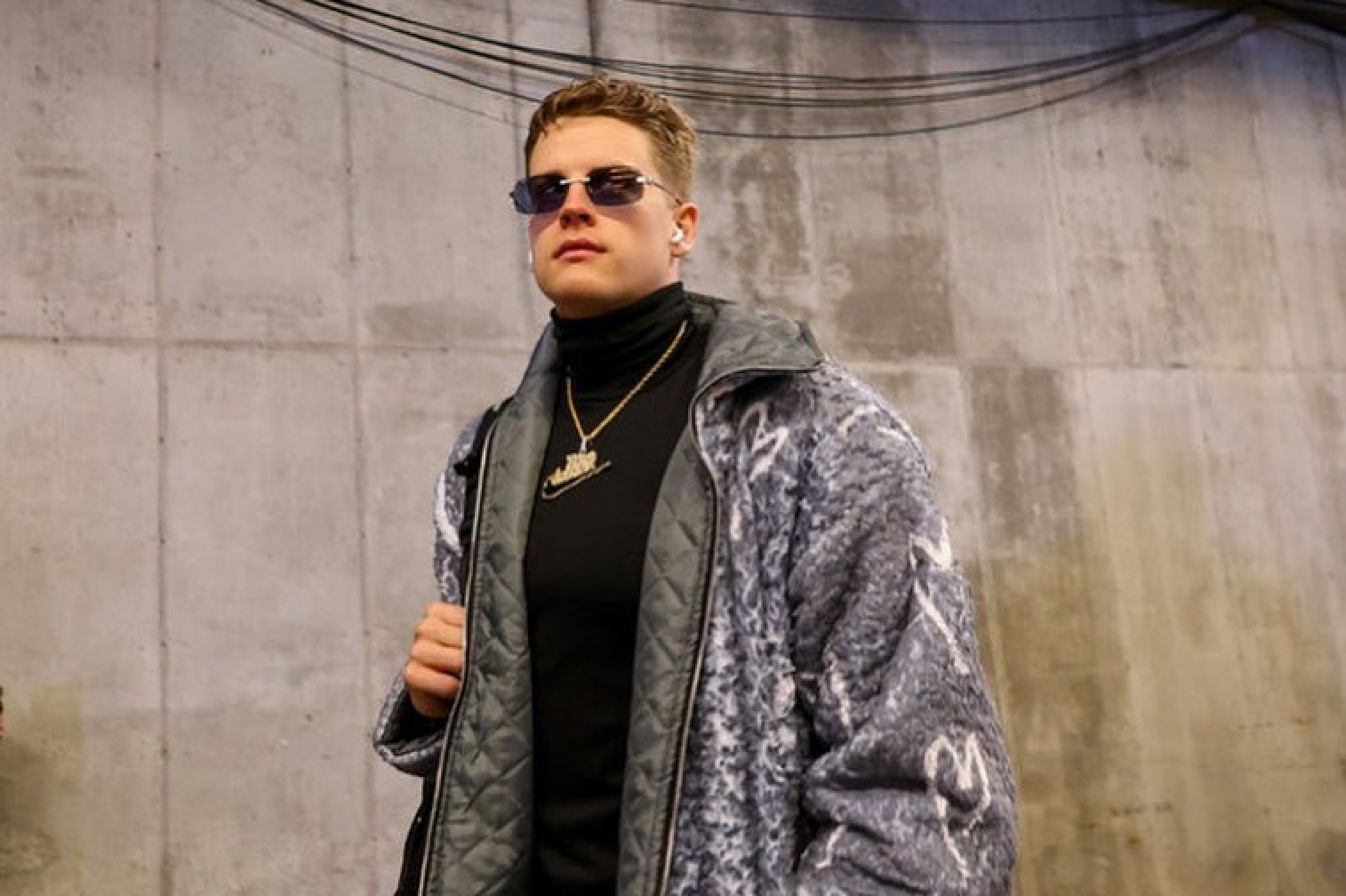 The NFL's 5 most fashionable players: Tom Brady attended Met Gala in Tom  Ford and Valentino and Joe Burrow wears Cartier, while Travis Kelce sports  Dior and Von Miller once got an