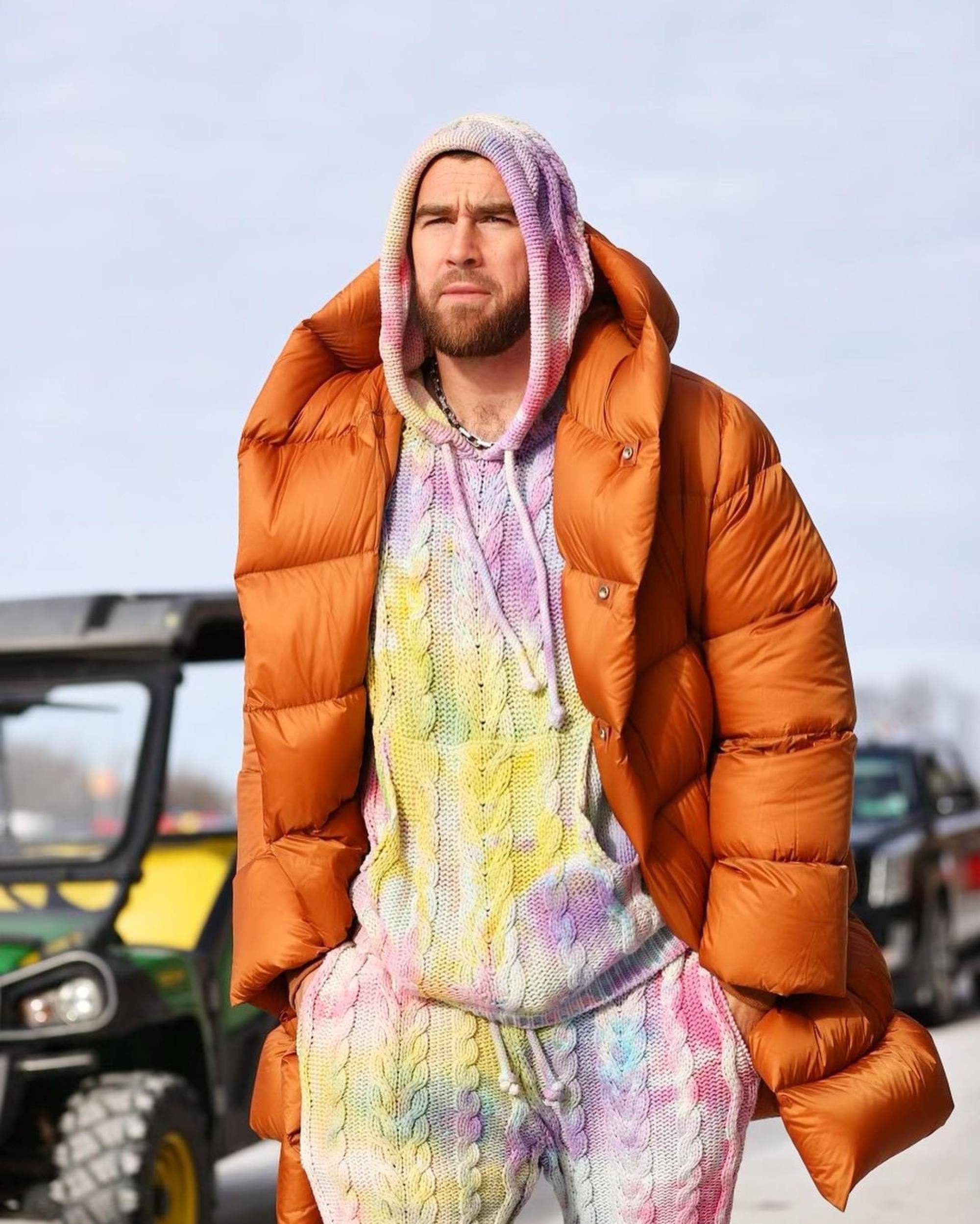 The NFL's 5 most fashionable players: Tom Brady attended Met Gala in Tom  Ford and Valentino and Joe Burrow wears Cartier, while Travis Kelce sports  Dior and Von Miller once got an