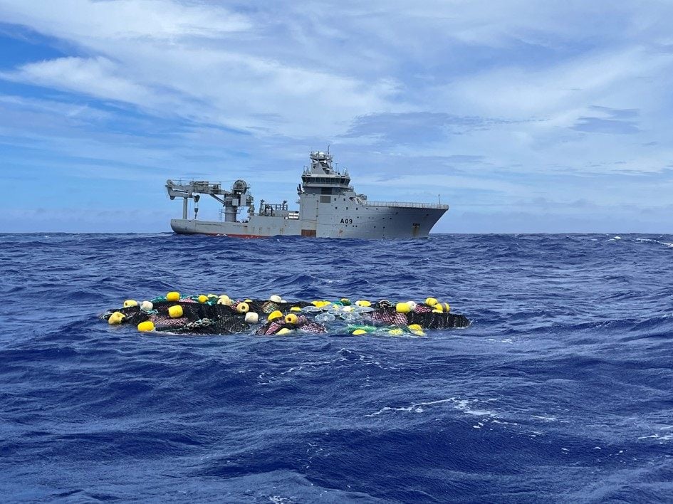 Huge cocaine cache discovered in New Zealand waters. 58e43866-bb2c-4f5c-be0f-693321eee855_d3bb782c