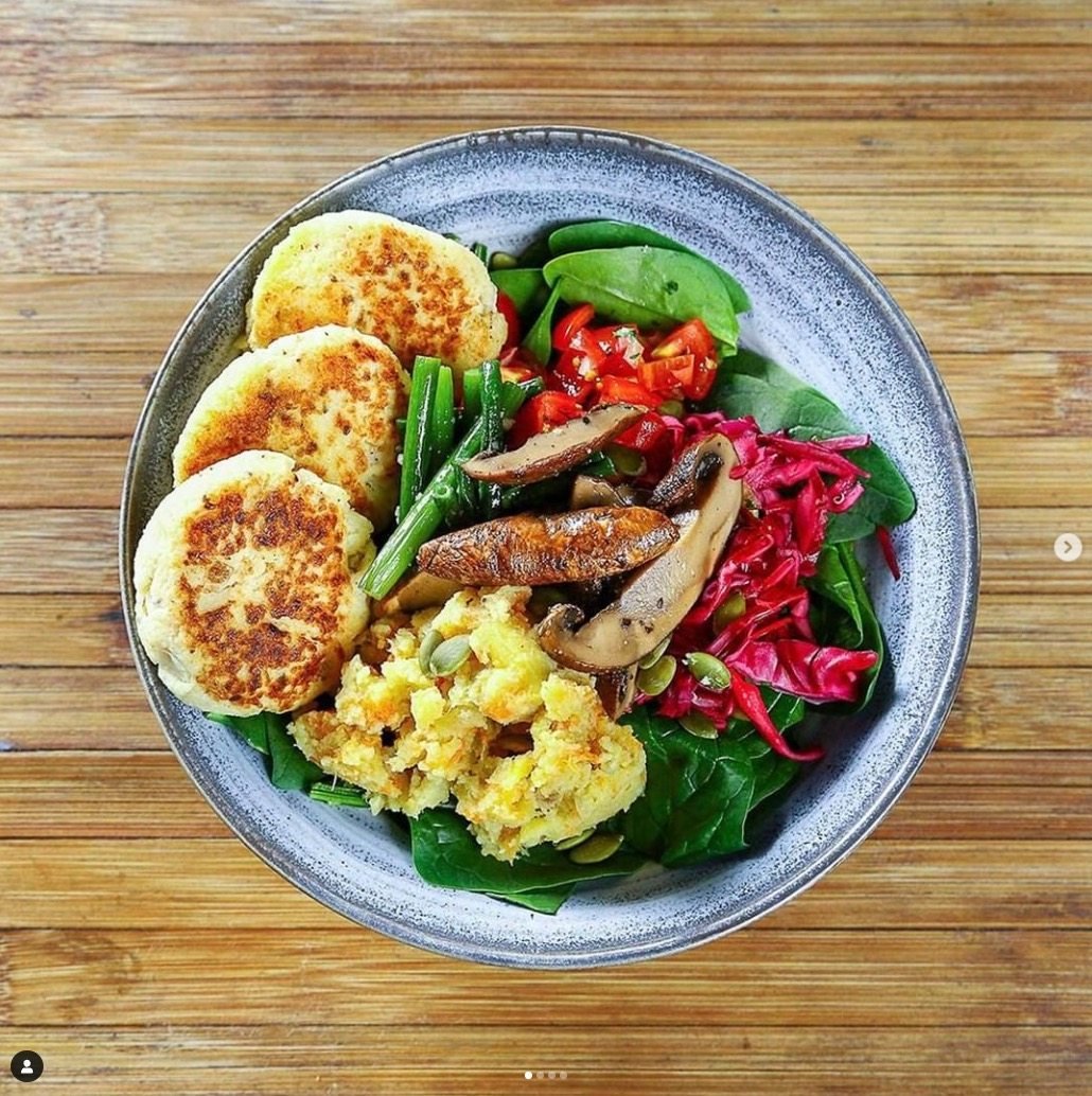 Locofama’s baked organic tofu patties with baby spinach and portobello mushrooms. Photo: Instagram/Locofama