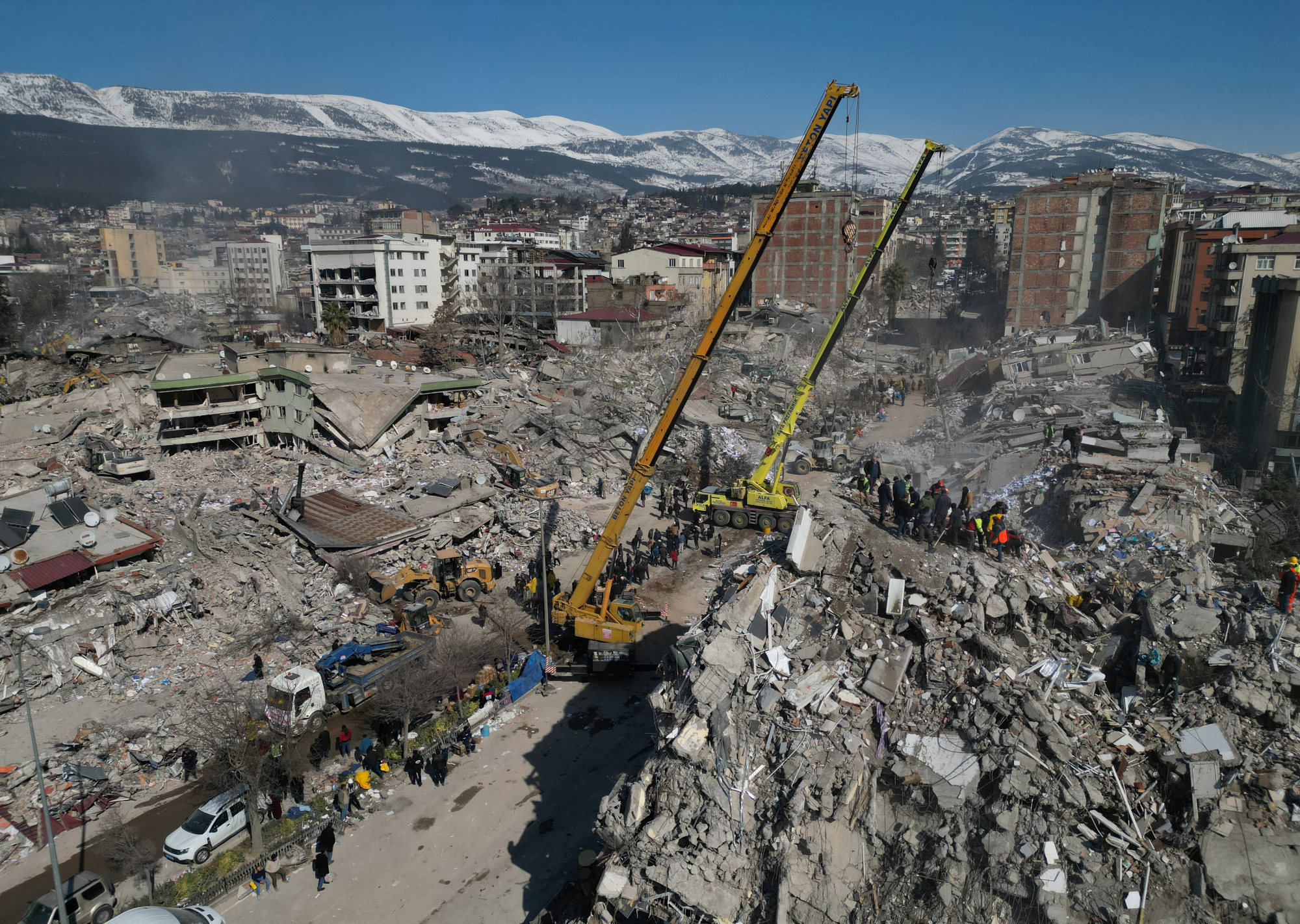 Turkey earthquake: Mass-grave site runs out of space as endless stream of  bodies overwhelms Marash - India Today