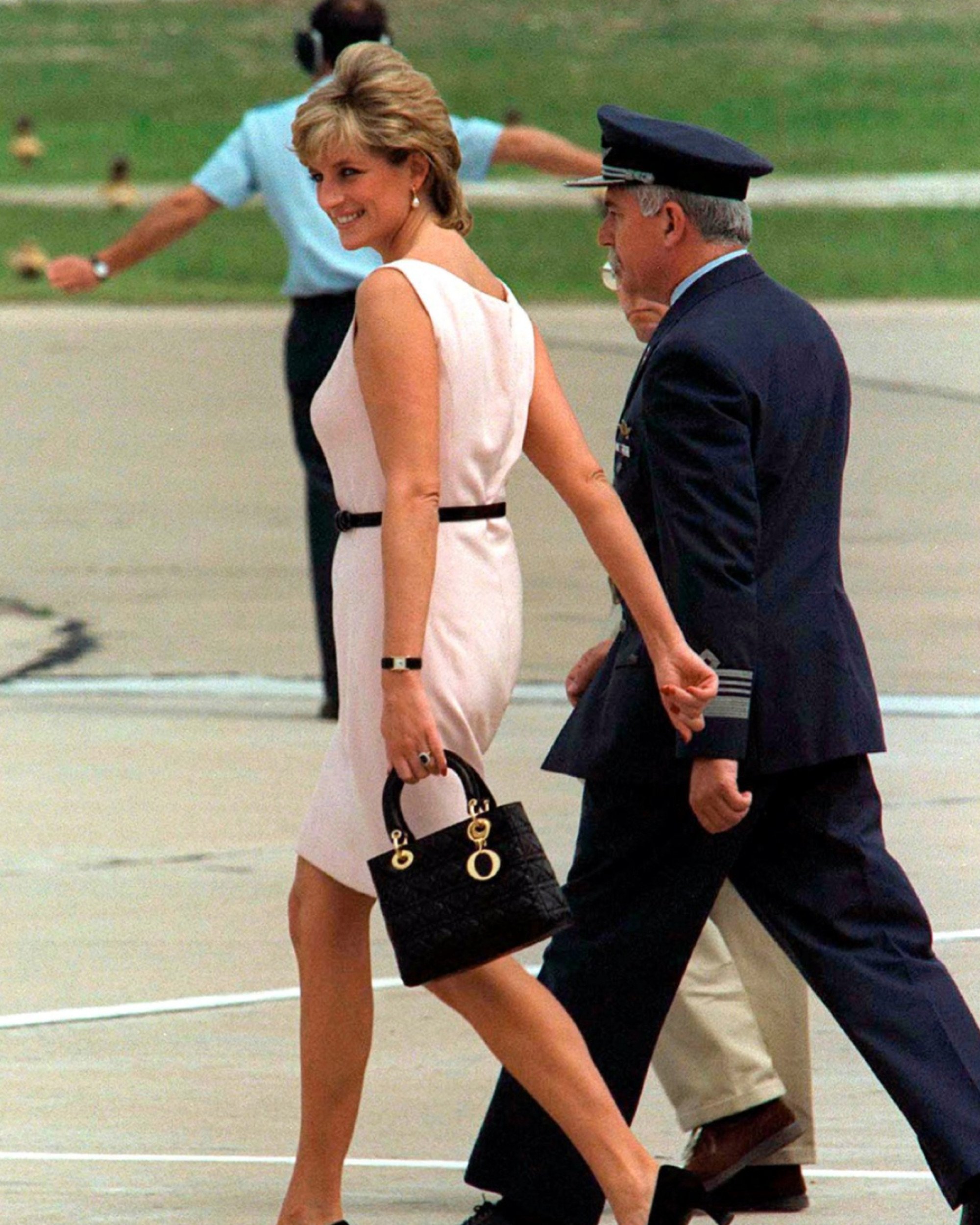 Louis Vuitton, Bags, Mint Rare Angelina Jolie Metis Hobo Louis Vuitton  Celebrity