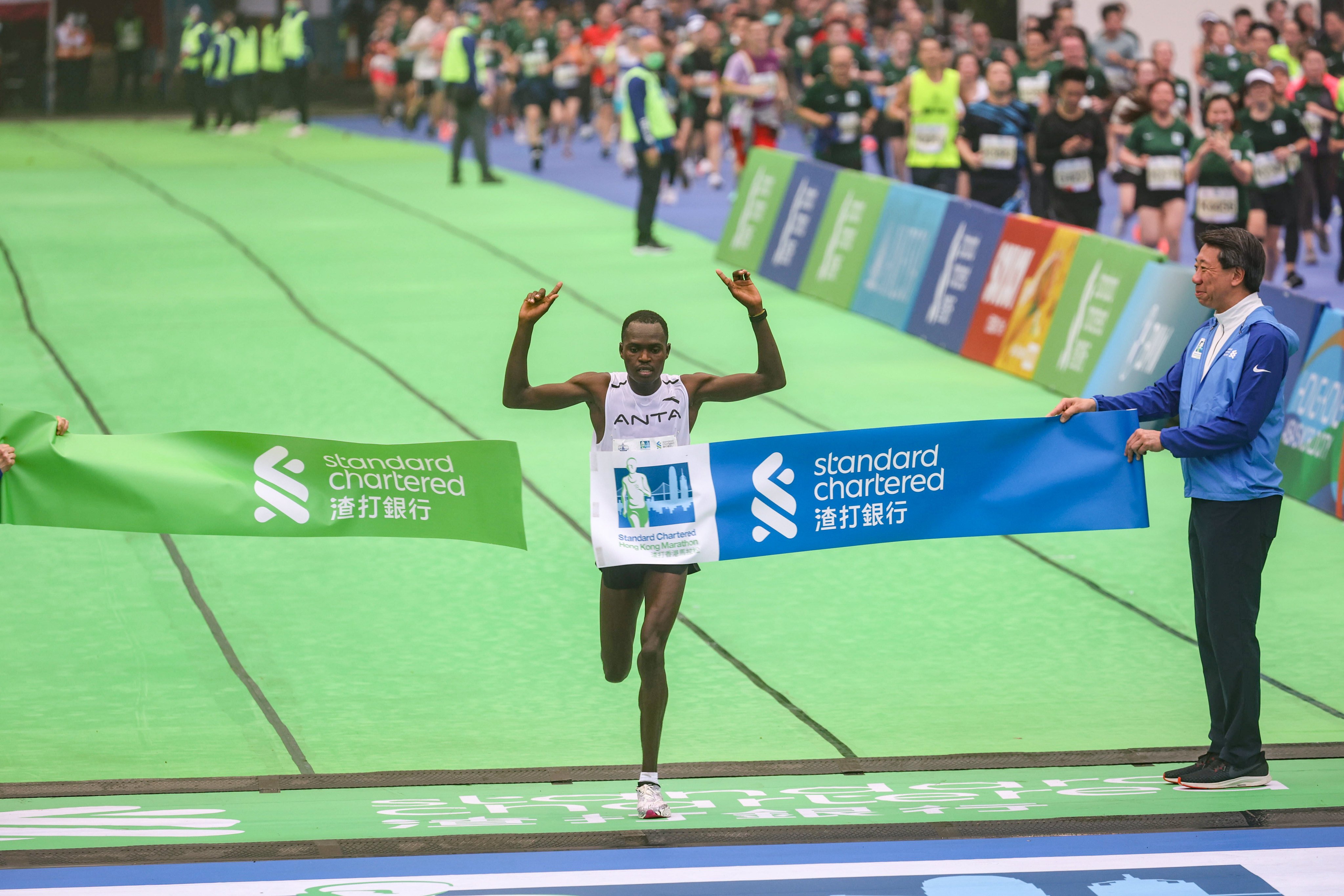 Philemon Kiptoo Kipchumba wins the 25th Standard Chartered Hong Kong Marathon. Photo: Yik Yeung-man