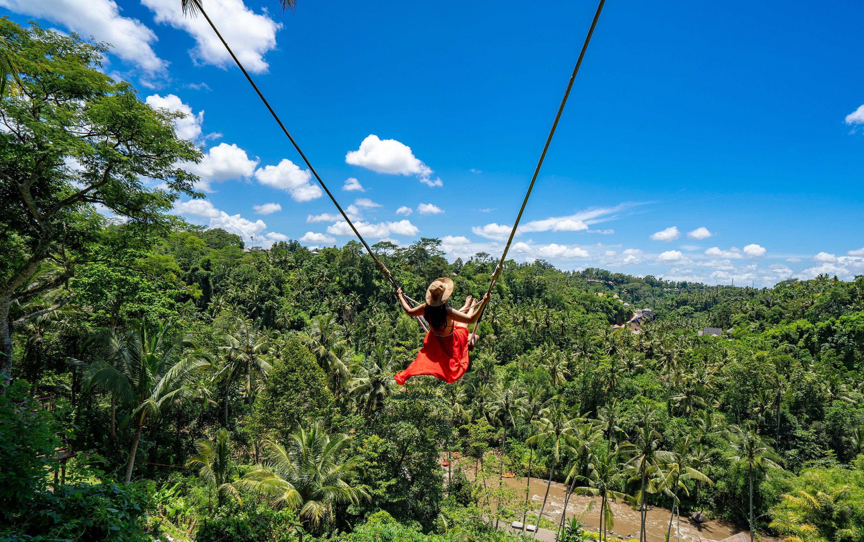 Swings placed at lookout points, such as those that are common in Bali, would be a great addition to Hong Kong’s tourist attraction portfolio, Ed Peters says. Photo: Shutterstock