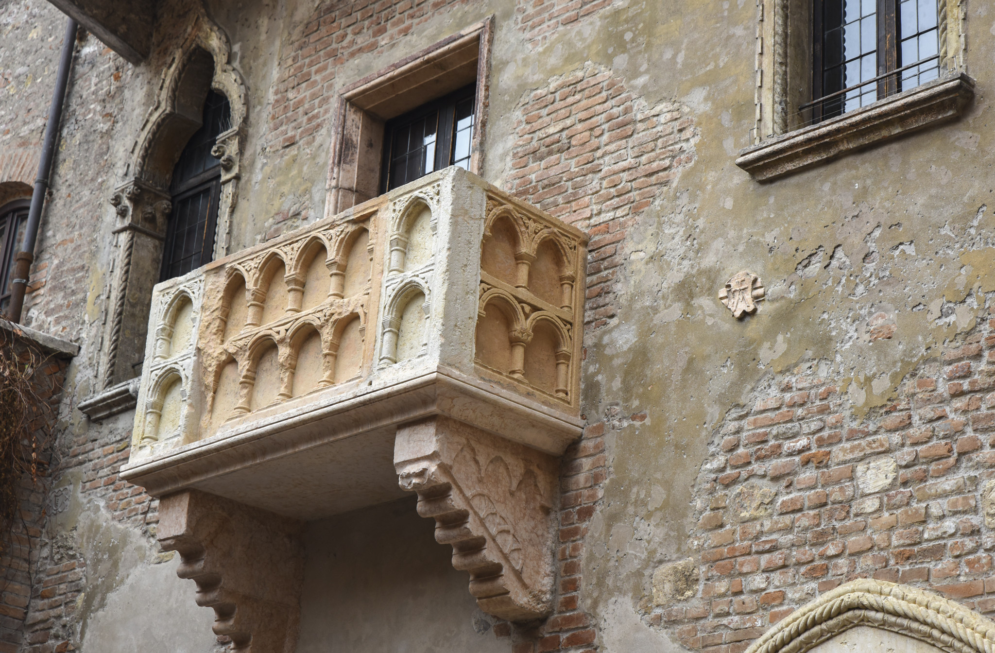 The balcony in Verona, Italy, where Juliet was supposedly serenaded by Romeo. Shakespeare’s tale draws large numbers of visitors to the city, but the Bard copied the story from another author who lived in a nearby city, Vicenza. Photo: Ronan O’Connell