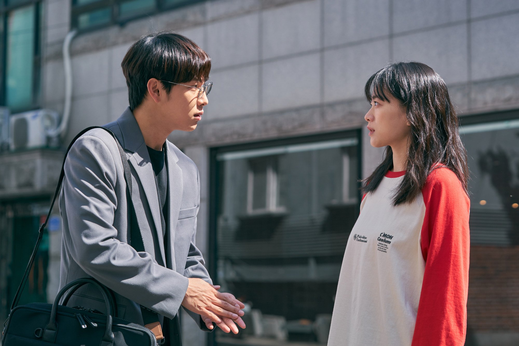 Netflix movie review: Unlocked – Korean serial killer thriller starring ...