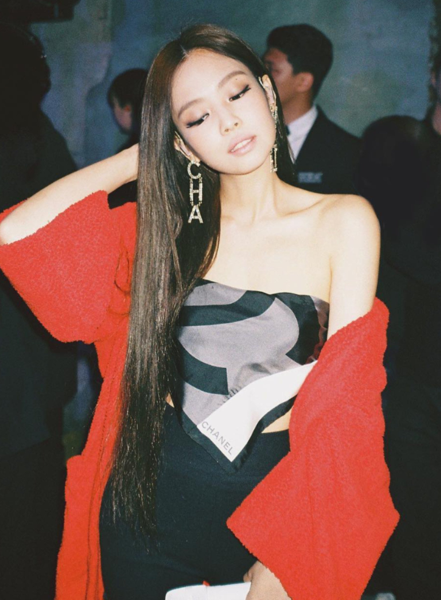 Chanel ambassador BLACKPINKs Jennie calls on her inspirations in music   fashion for W Korea magazine pictorial  allkpop
