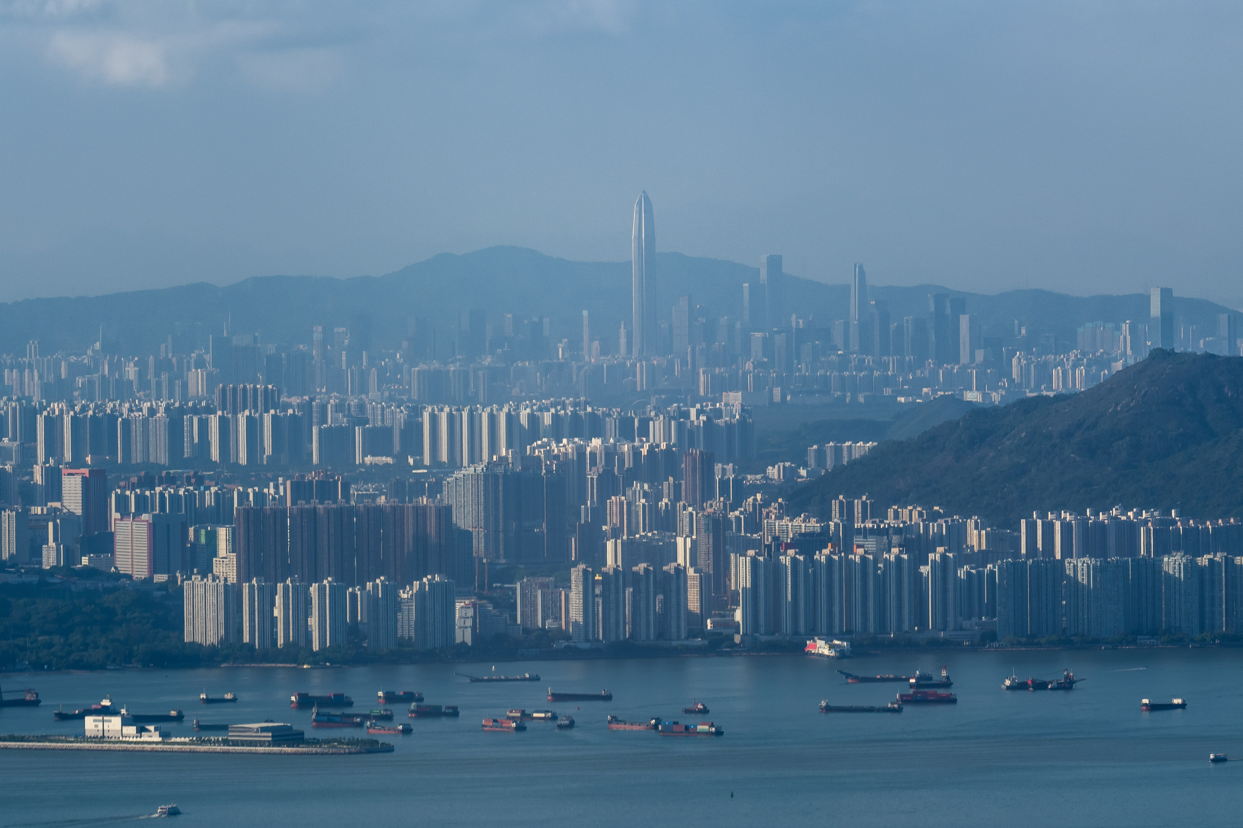 A source has said the meeting dealt with reforms of the district councils and Hong Kong’s economic recovery after the Covid-19 pandemic subsided. Photo: Bloomberg