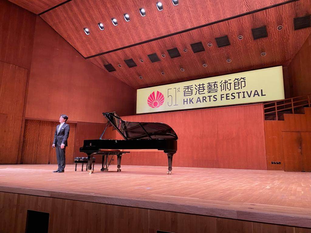 Canadian pianist Bruce Liu receives applause from the audience during his recital on February 15, 2023 at the Hong Kong City Hall Concert Hall, part of the 51st Hong Kong Arts Festival. Photo: Hong Kong Arts Festival