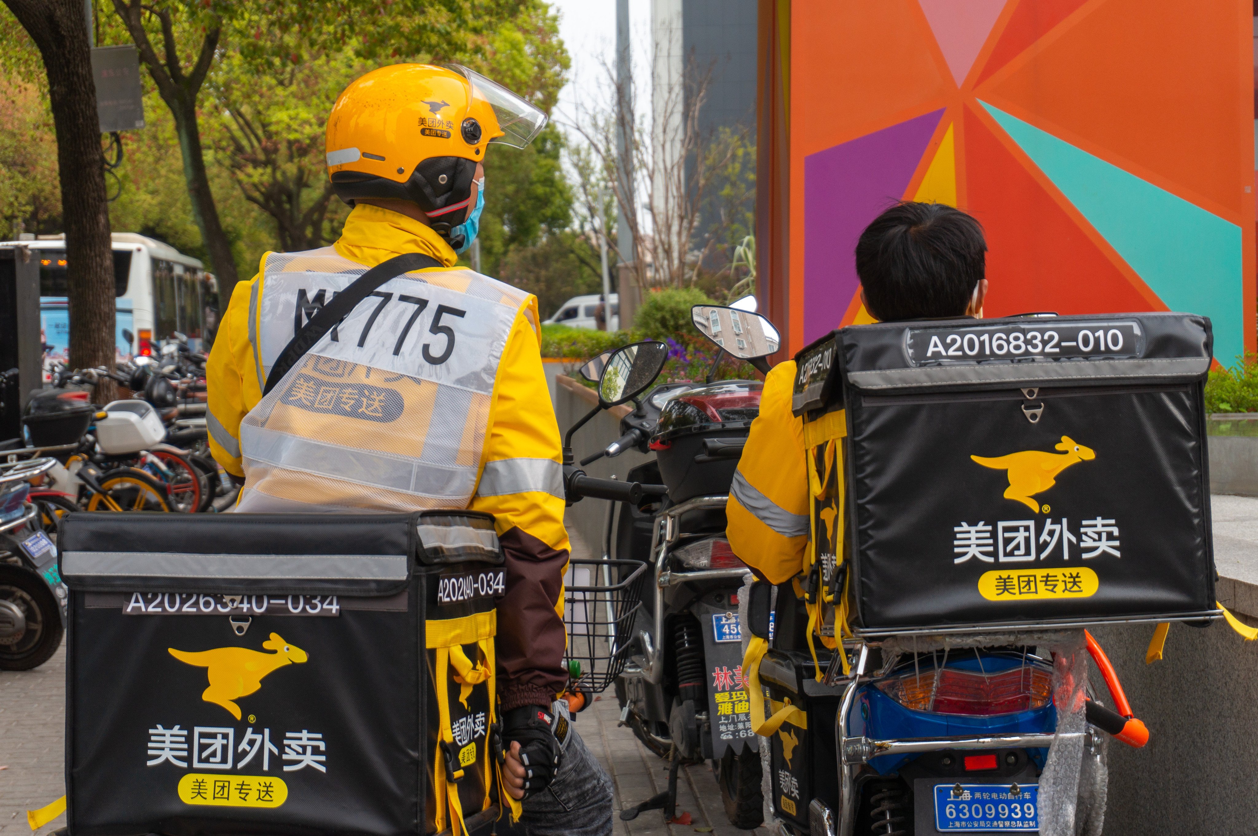 Meituan has announced it will hire delivery workers in Hong Kong. Photo: Shutterstock Images