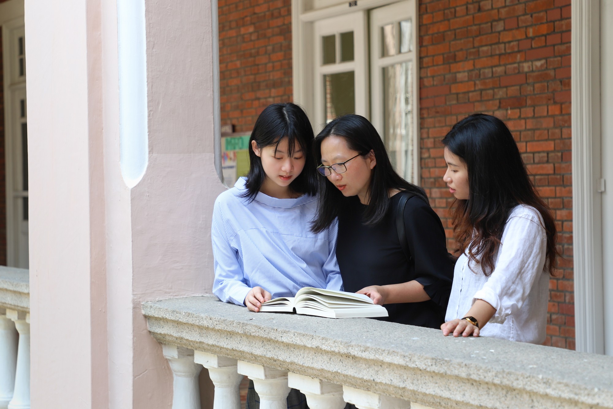 In 2022, China produced 10.76 million university graduates, an increase of 1.67 million from 2021, the first time the nation has breached the 10-million mark. Photo: Shutterstock