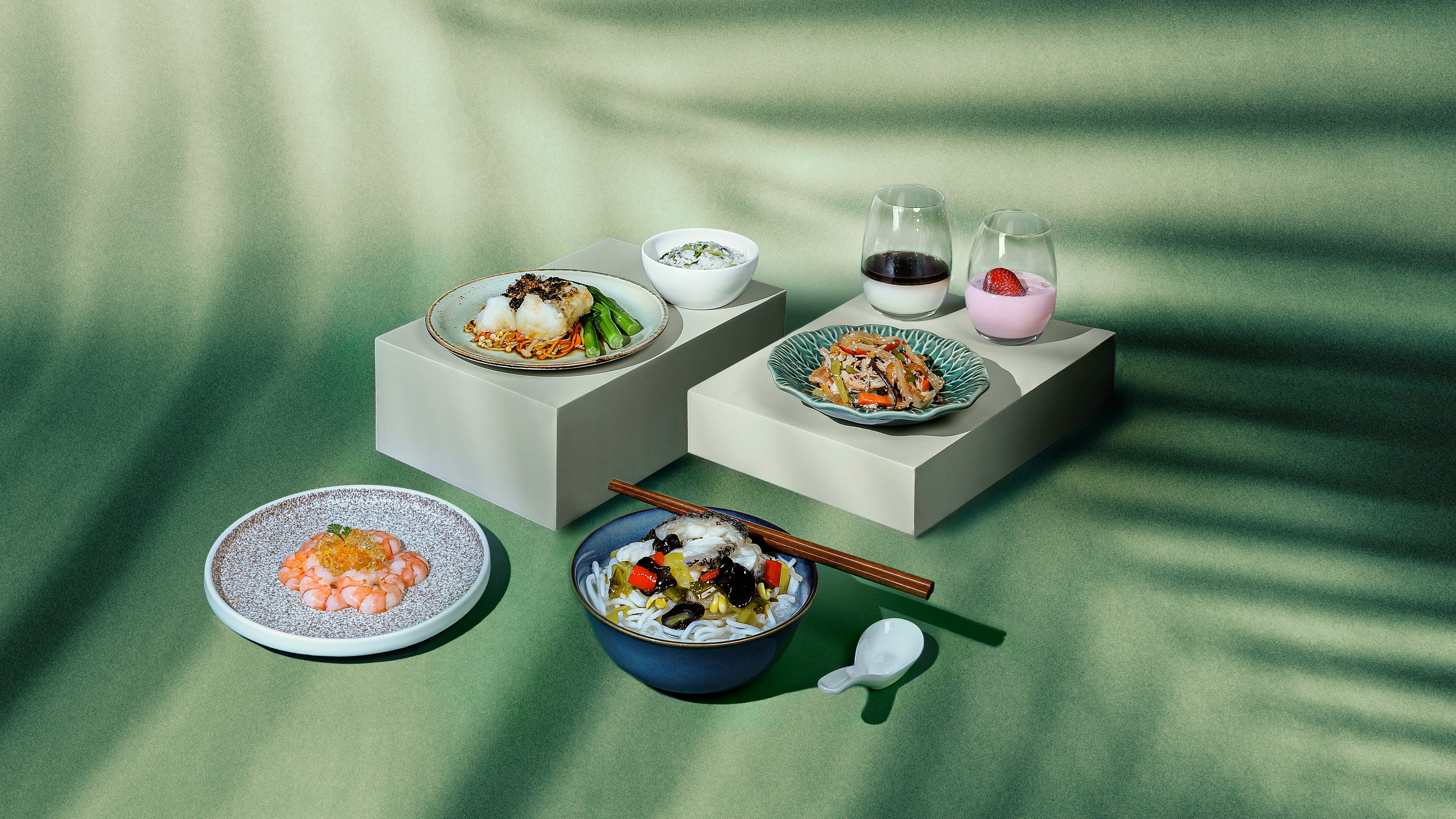 Business-class dishes from Cathay Pacific’s in partnership with Michelin-star restaurant Duddell’s in Hong Kong. Photo: Cathay Pacific