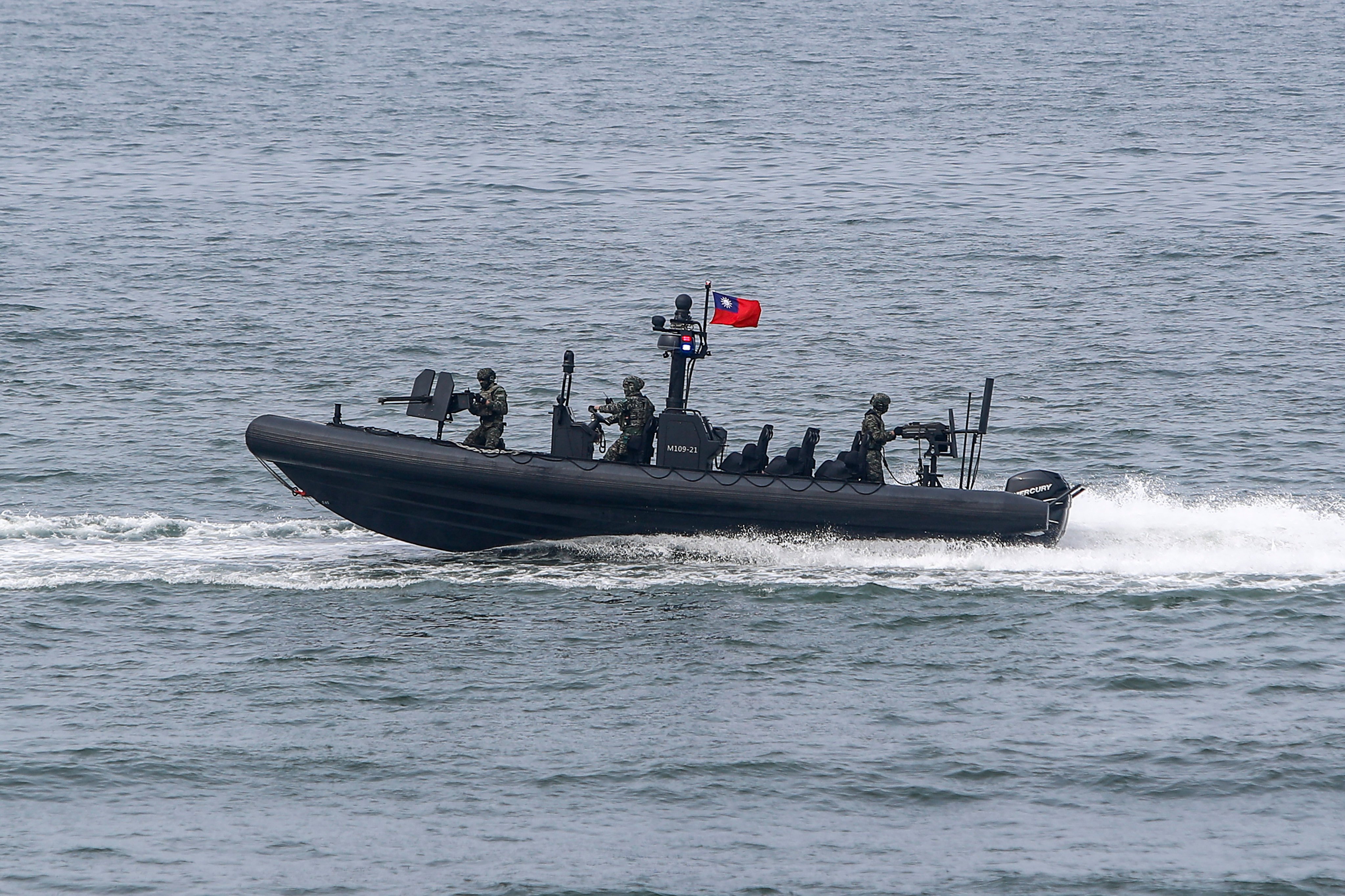 Navy soldiers on an assault boat conduct manoeuvre training during a military drill in Kaohsiung City, Taiwan, in January 2023, in response to recent renewed threats from mainland China. Photo: AP