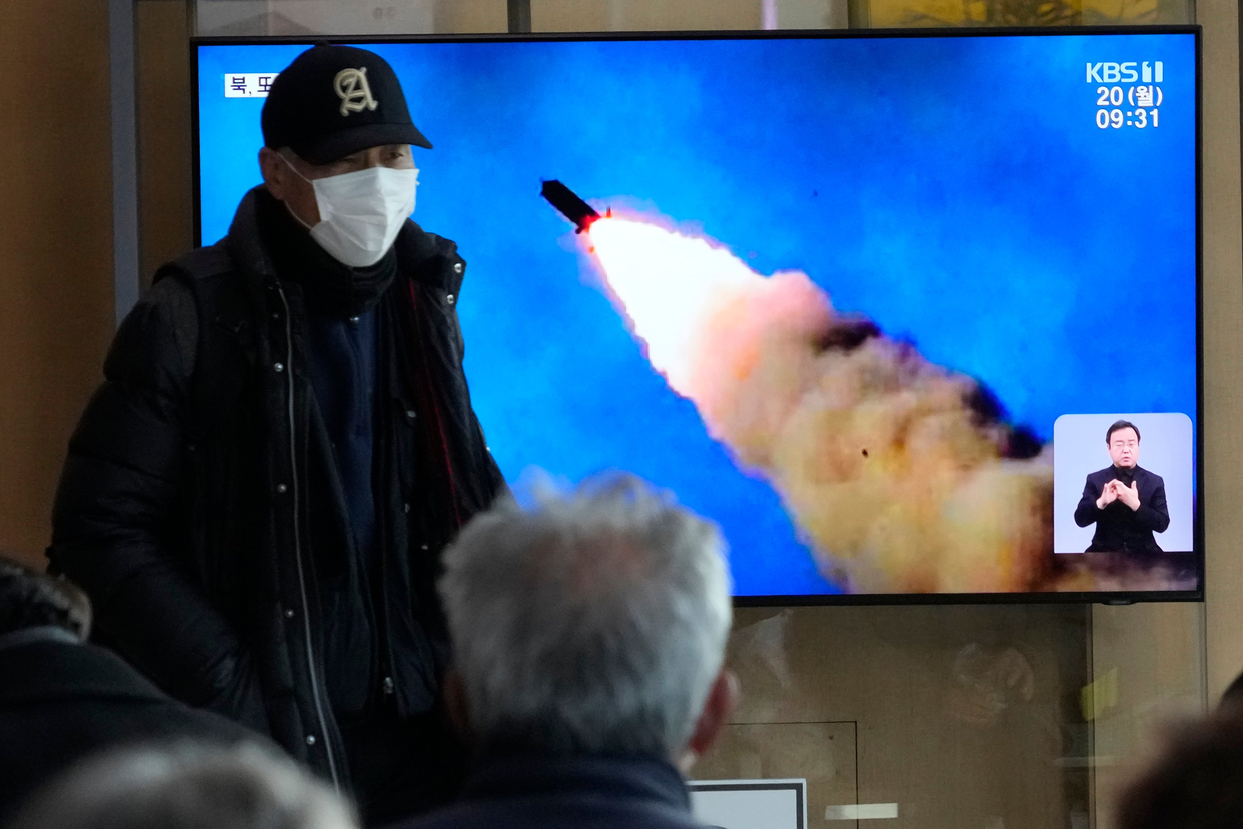 A news programme on a TV screen at Seoul Railway Station shows images of a North Korean missile launch on February 20. North Korea’s continued nuclear development and growing South Korean interest in starting a nuclear weapons programme have further dimmed hopes of denuclearising the Korean peninsula. Photo: AP