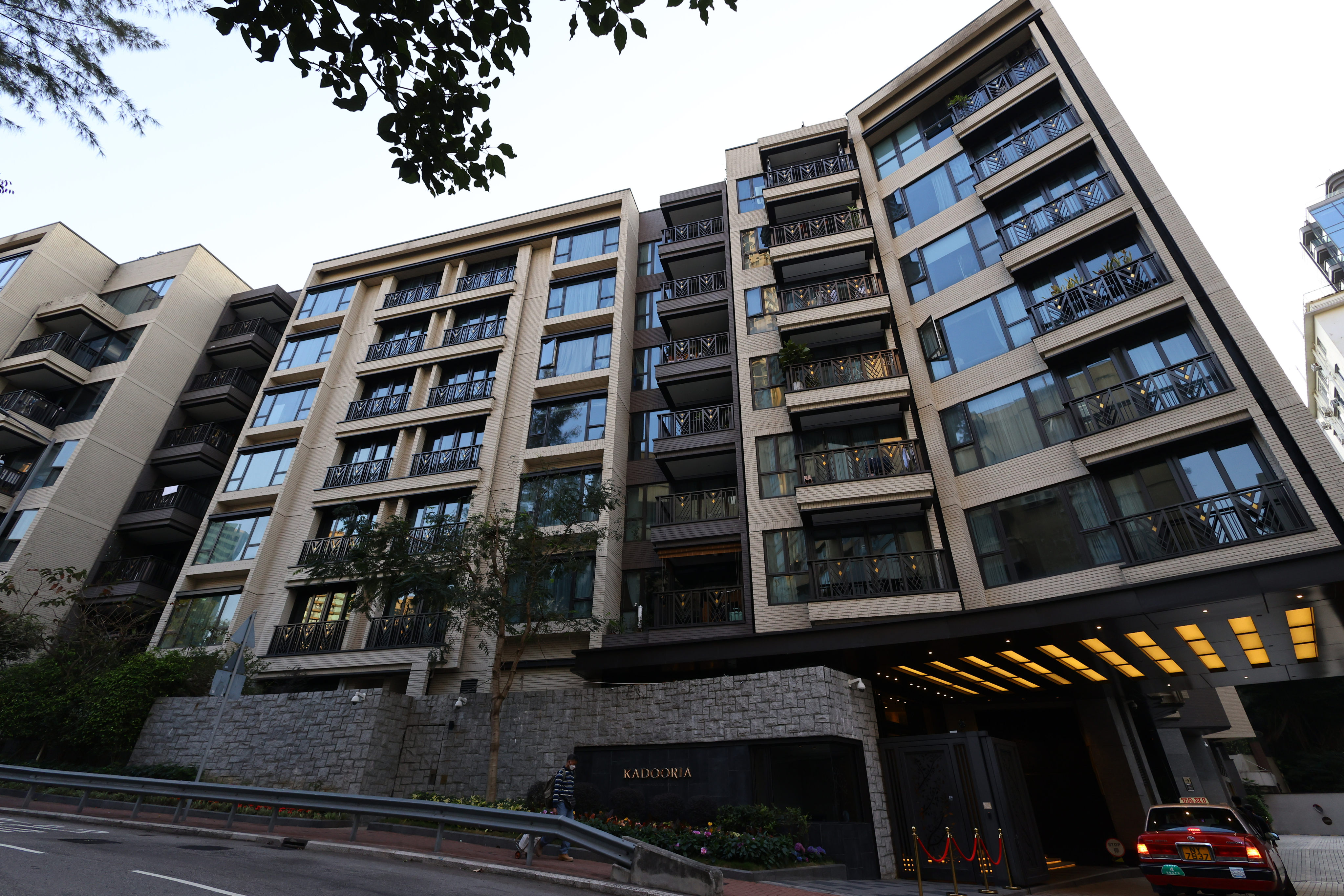 The flat is located in a luxury development in Ho Man Tin. Photo: Dickson Lee