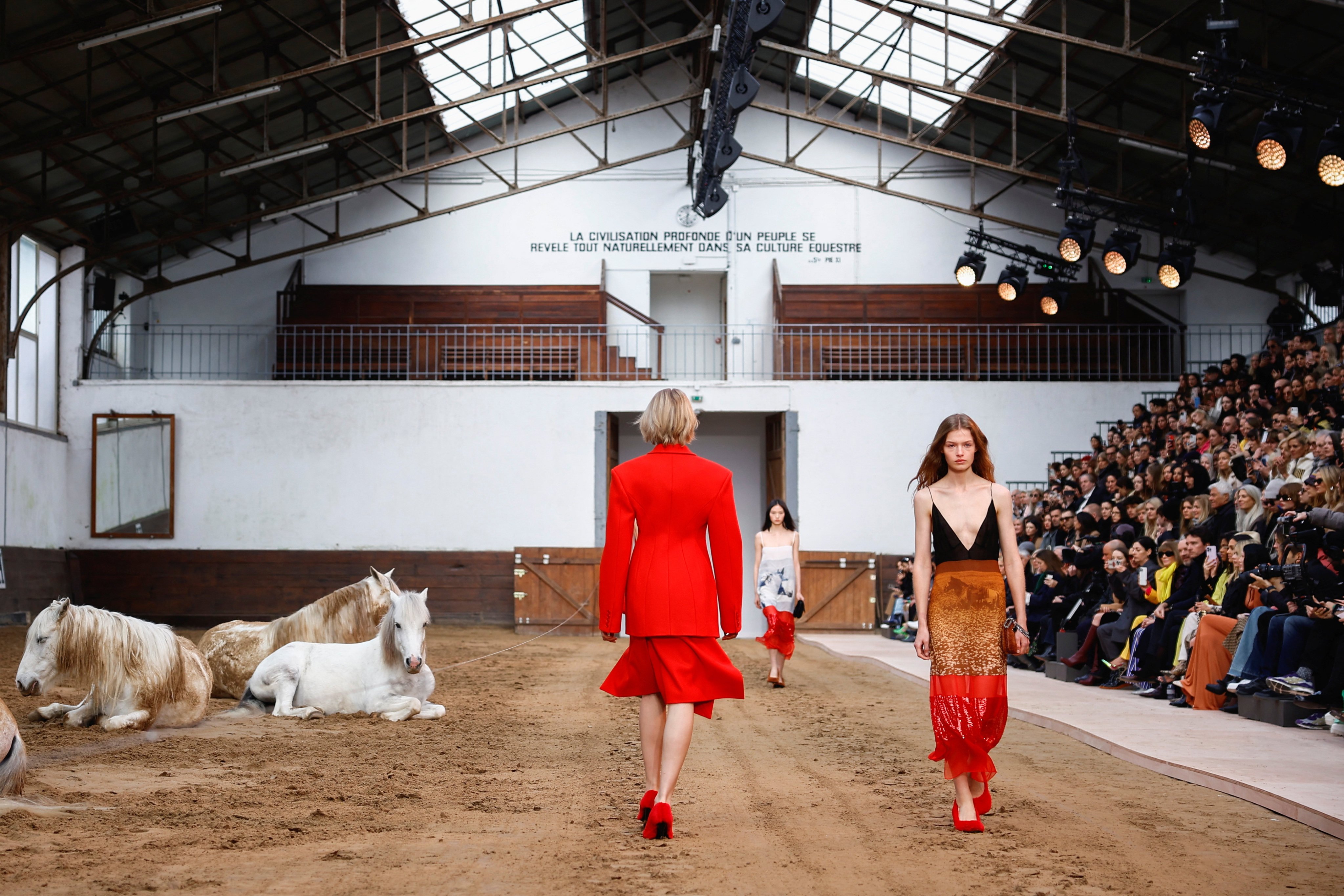 Paris Fashion Week 2023: Louis Vuitton's 'glamorous thrift store' took over  Musée d'Orsay with Pharrell and Sophie Turner in the front row, while  LVMH's Stella McCartney led horses to the runway