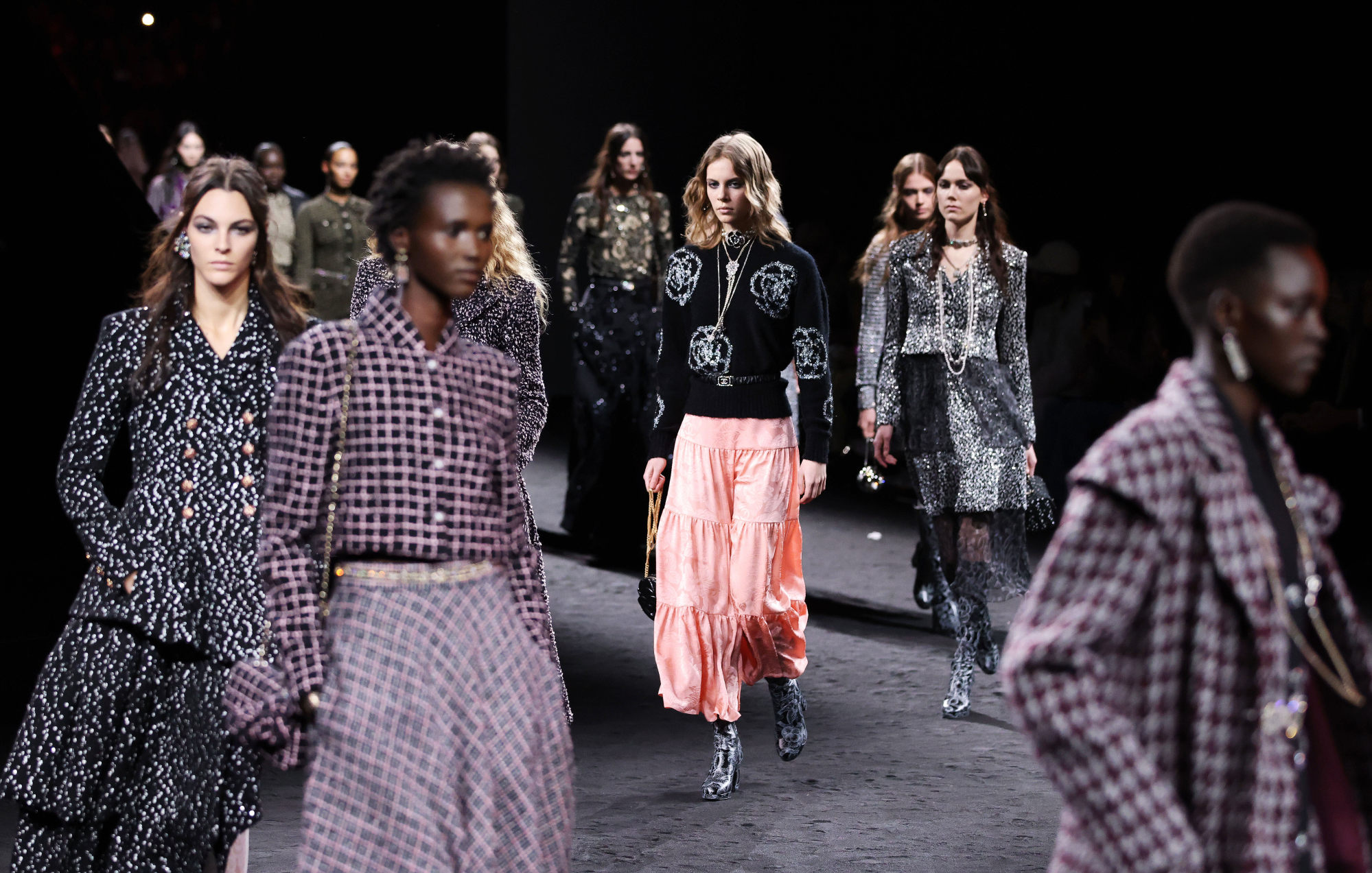 Paris Fashion Week 2023: Chanel closed out with a burst of camellia ...