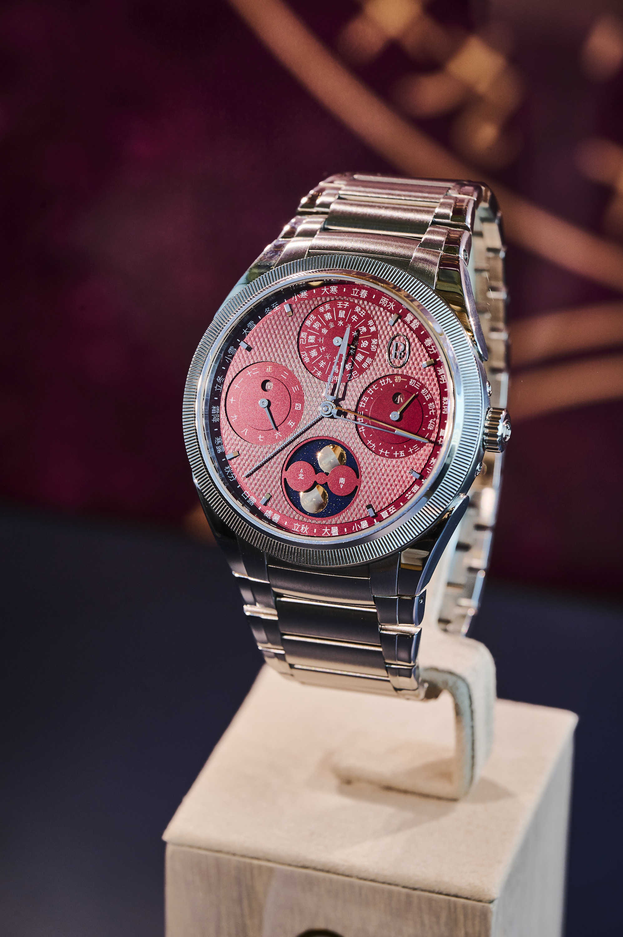 4 Best Luxury Watches With Chinese Characters On The Dial From Hublot 