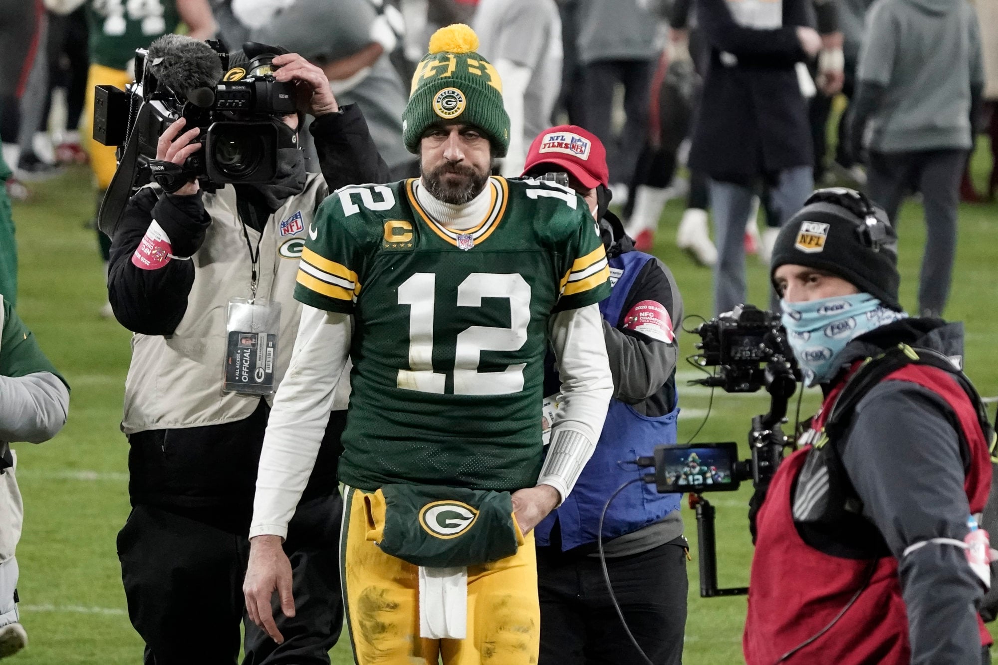 NFL quarterback Aaron Rodgers did a dark retreat whats that? Fans of the practice tell us abo