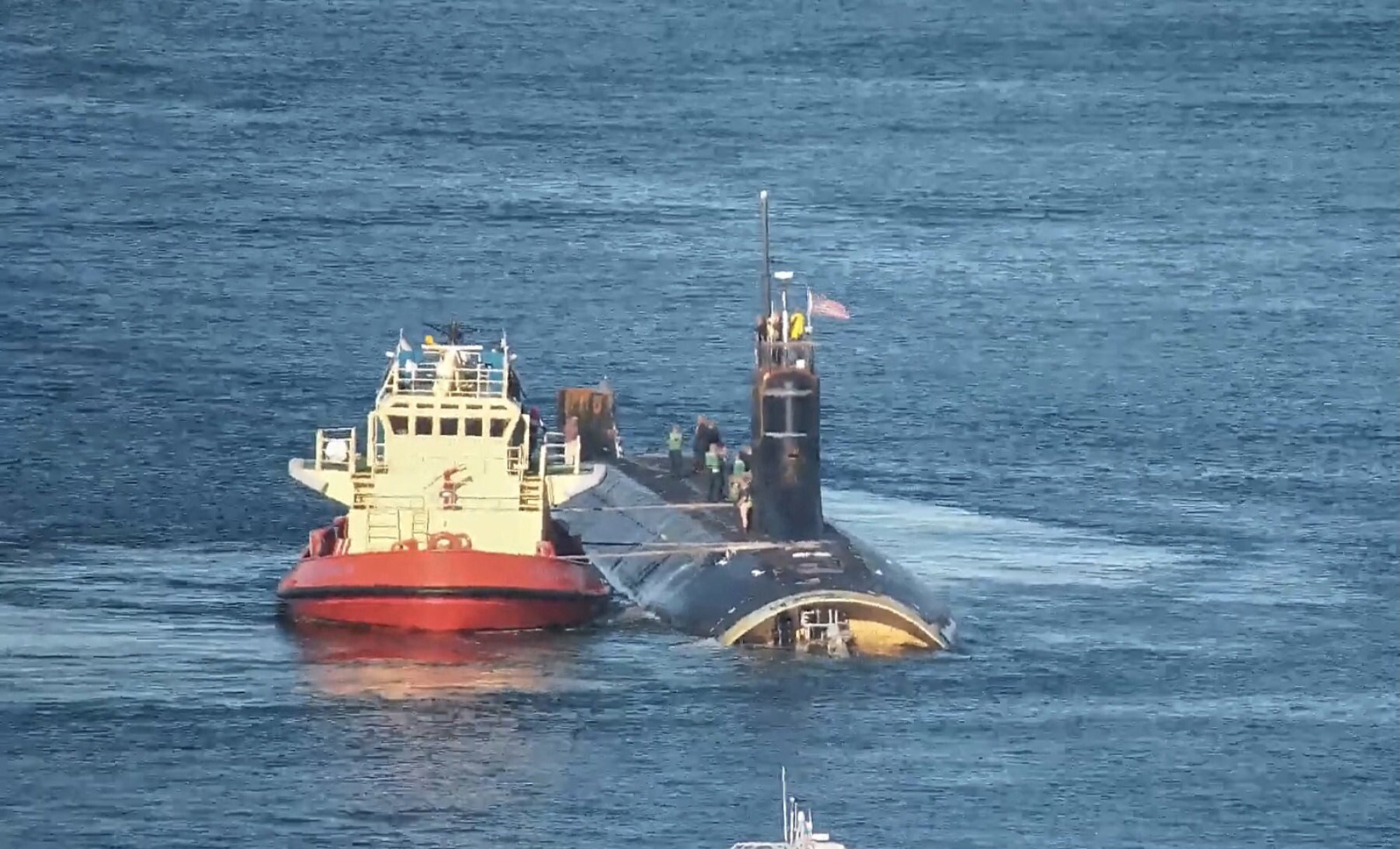 Подлодка в южно китайском море. Коннектикут подводная лодка. Подлодка SSN 21 Seawolf. USS Connecticut SSN-22. АПЛ Коннектикут столкновение.