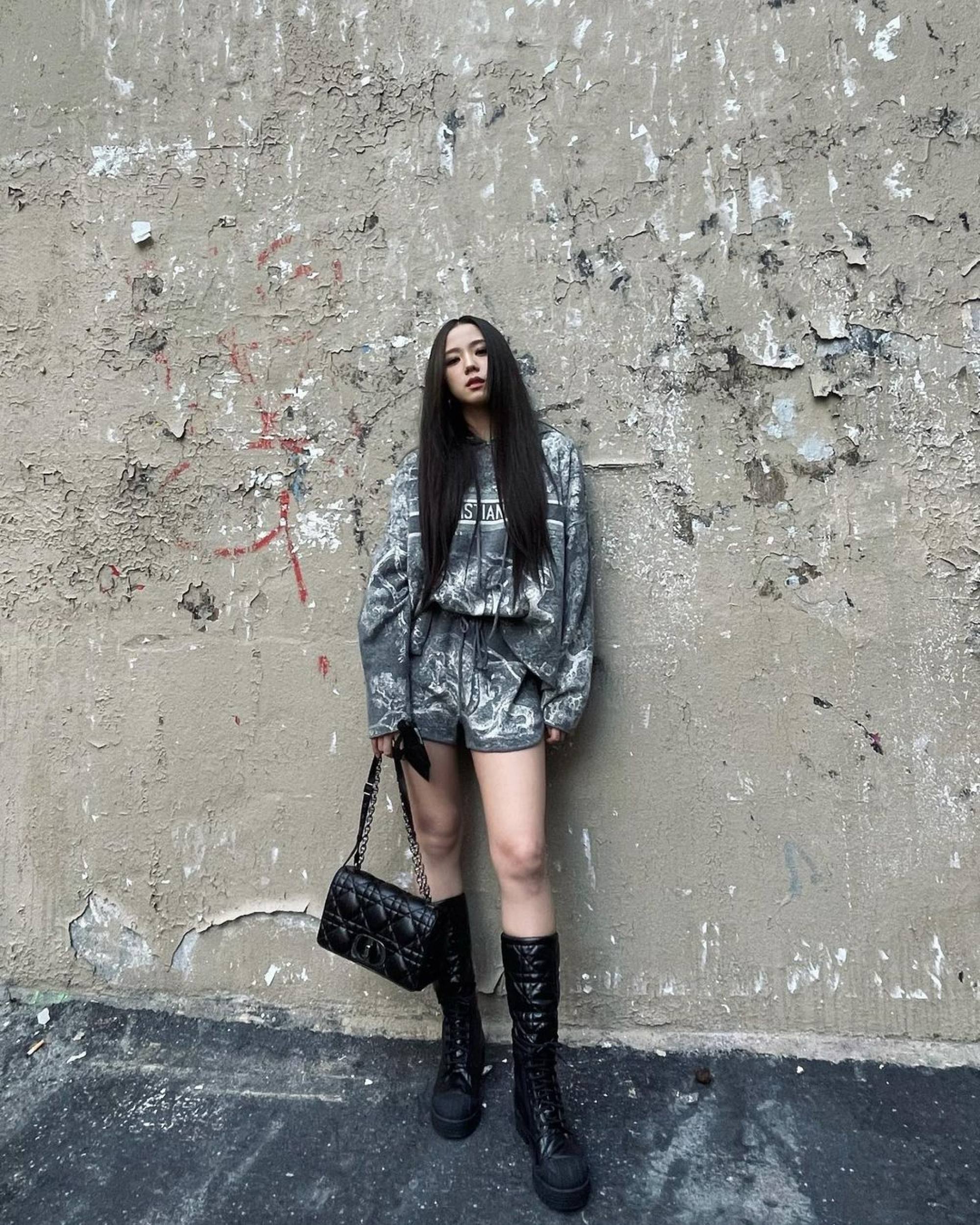 Jisoo's fashion moments: The Blackpink star's favourite Dior handbags