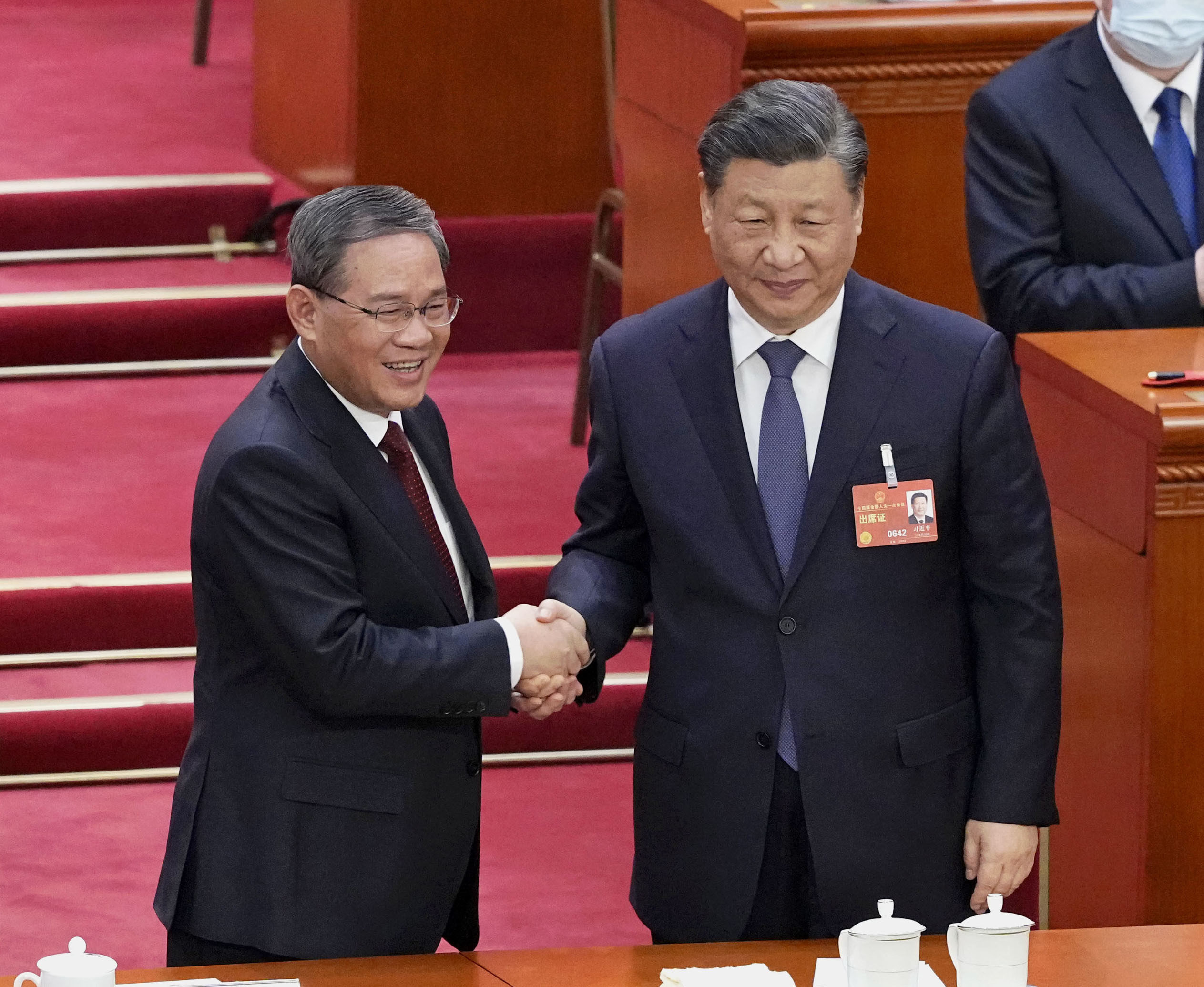President Xi Jinping (right) and Li Qiang. Photo: kyodo
